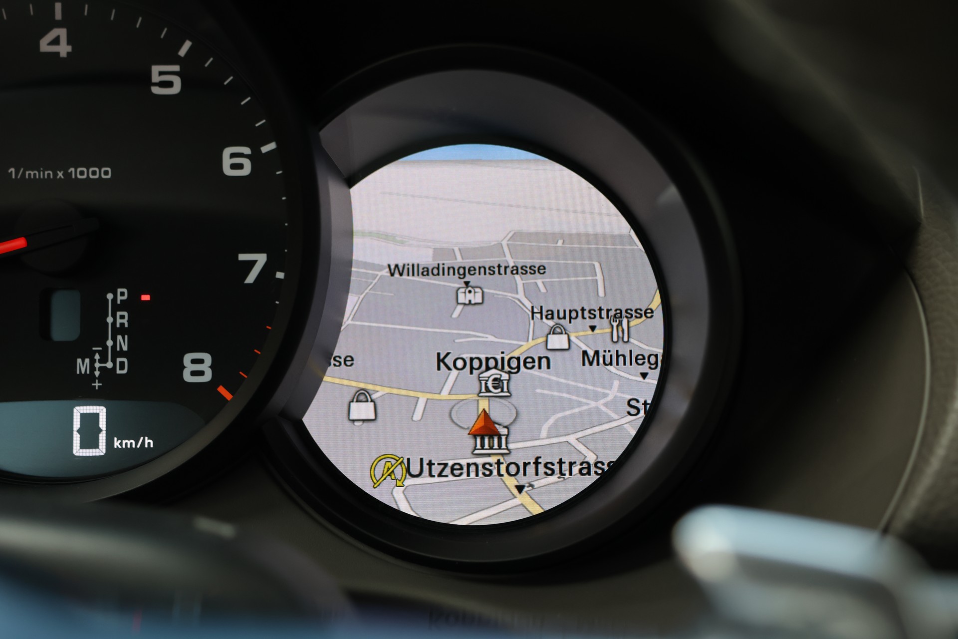 PORSCHE 718 Cayman 2.0 PDK (CH)-image-16