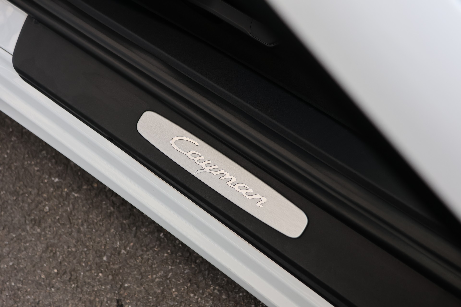 PORSCHE 718 Cayman 2.0 PDK (CH)-image-14