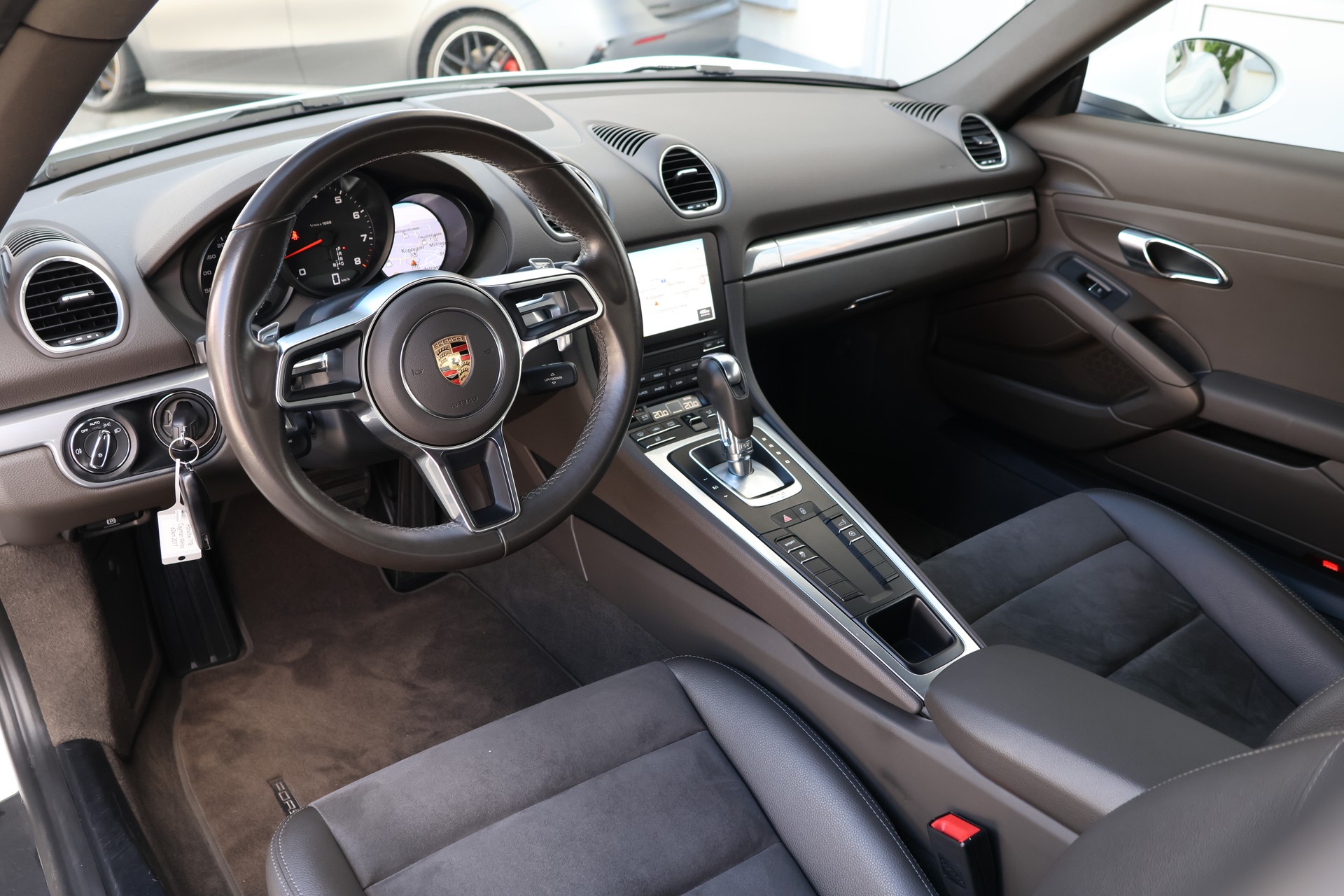 PORSCHE 718 Cayman 2.0 PDK (CH)-image-8