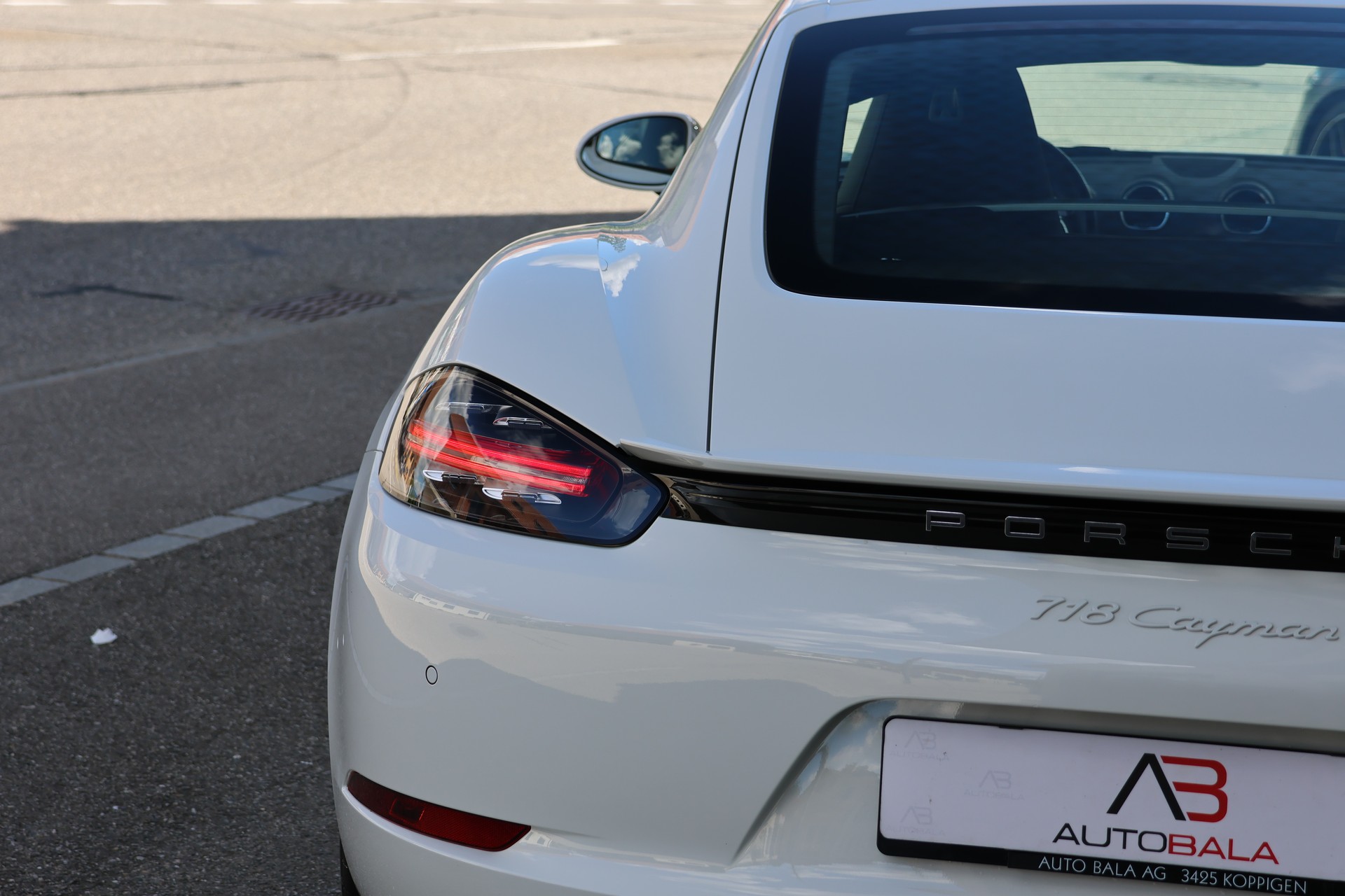PORSCHE 718 Cayman 2.0 PDK (CH)-showroom-element-3