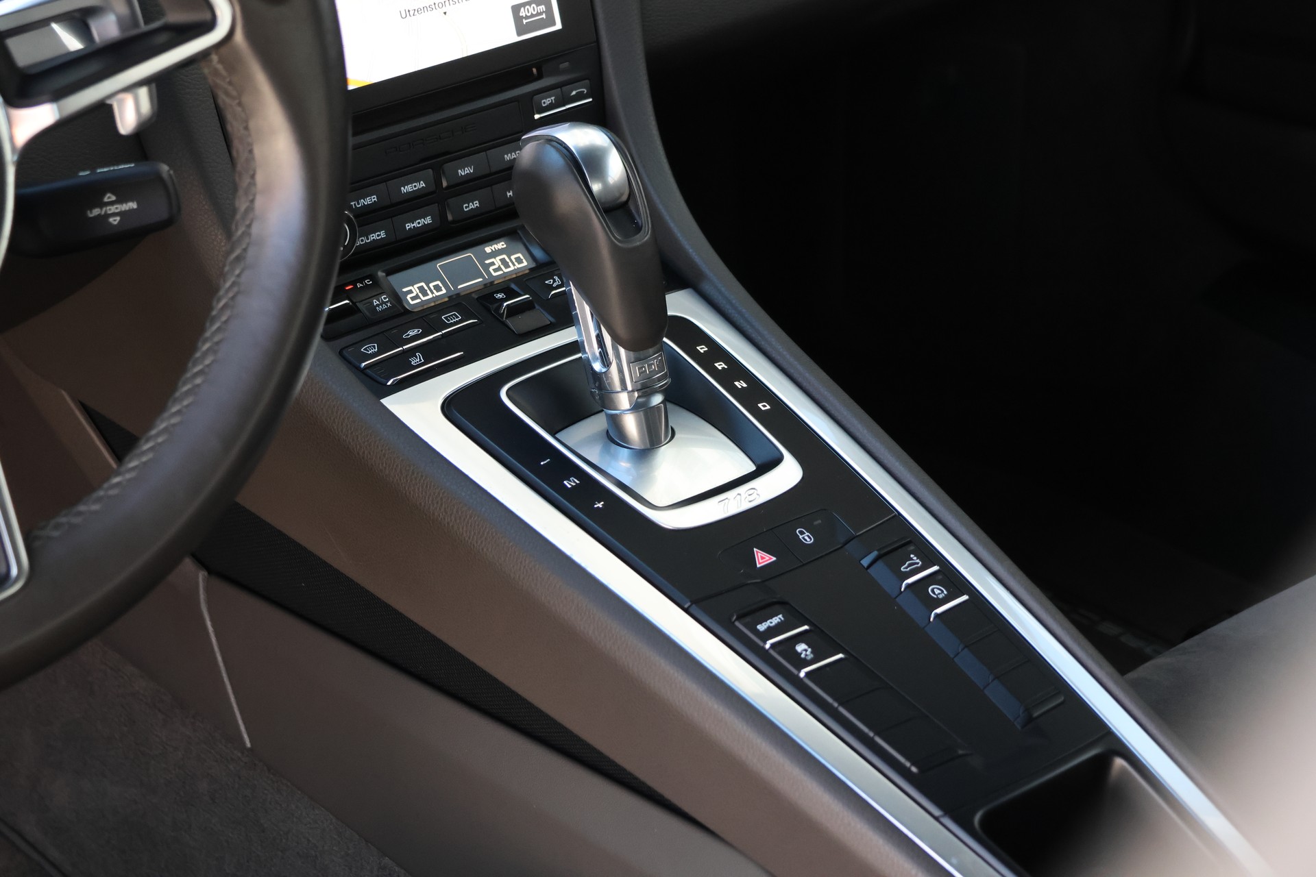 PORSCHE 718 Cayman 2.0 PDK (CH)-image-9