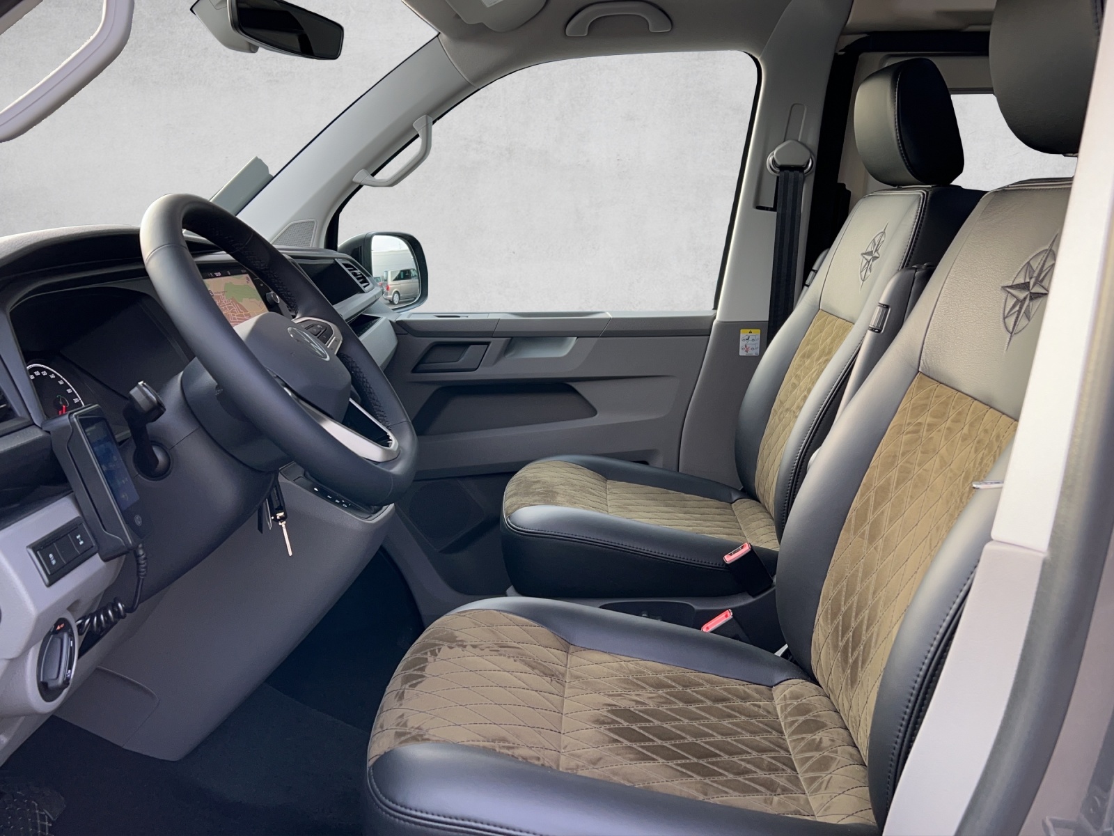 WESTFALIA T6.1 Club Joker Hochdach 2.0 Bi-TDI 4M DSG-image-11