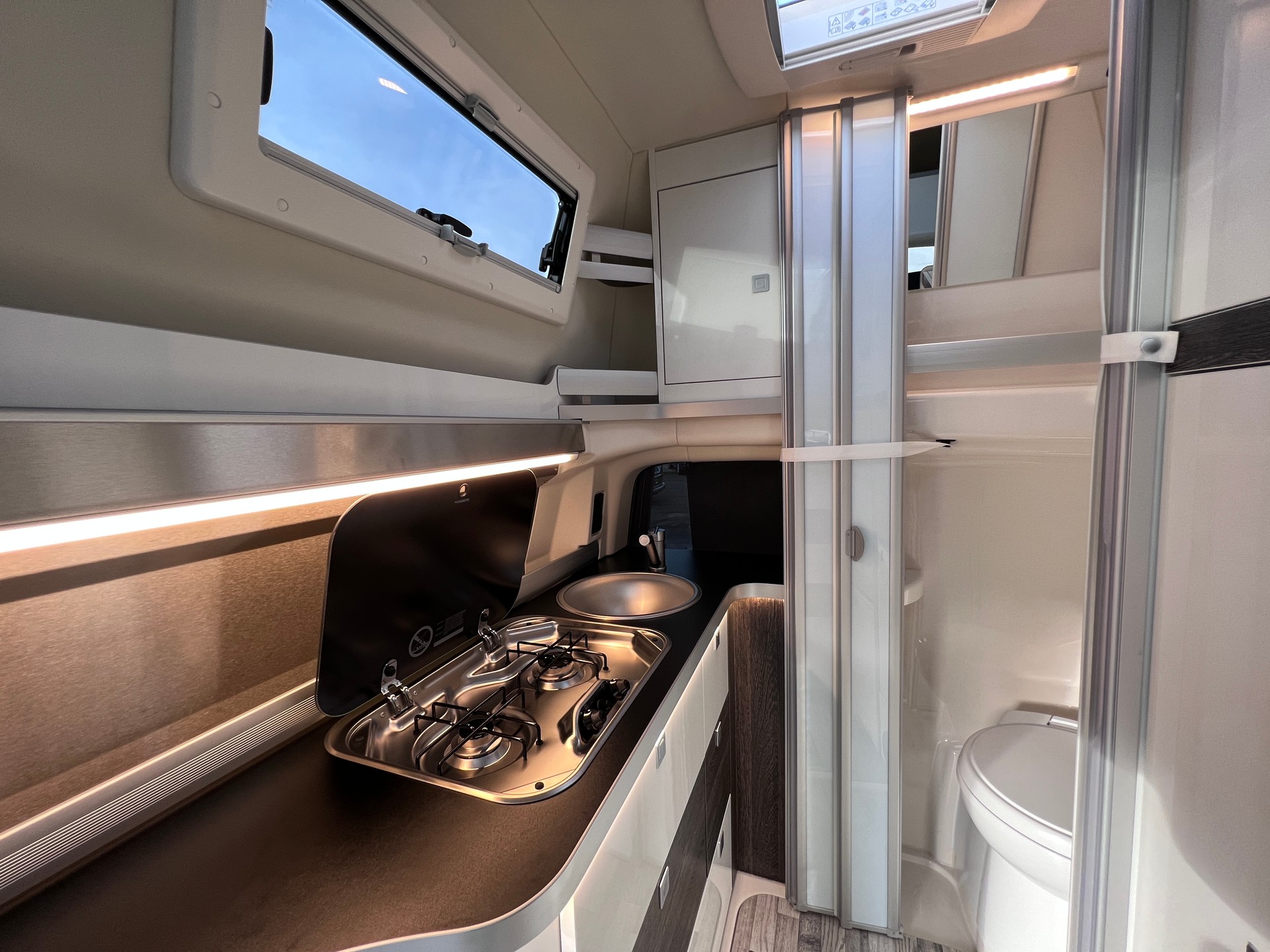 WESTFALIA T6.1 Club Joker Hochdach 2.0 Bi-TDI 4M DSG-image-22