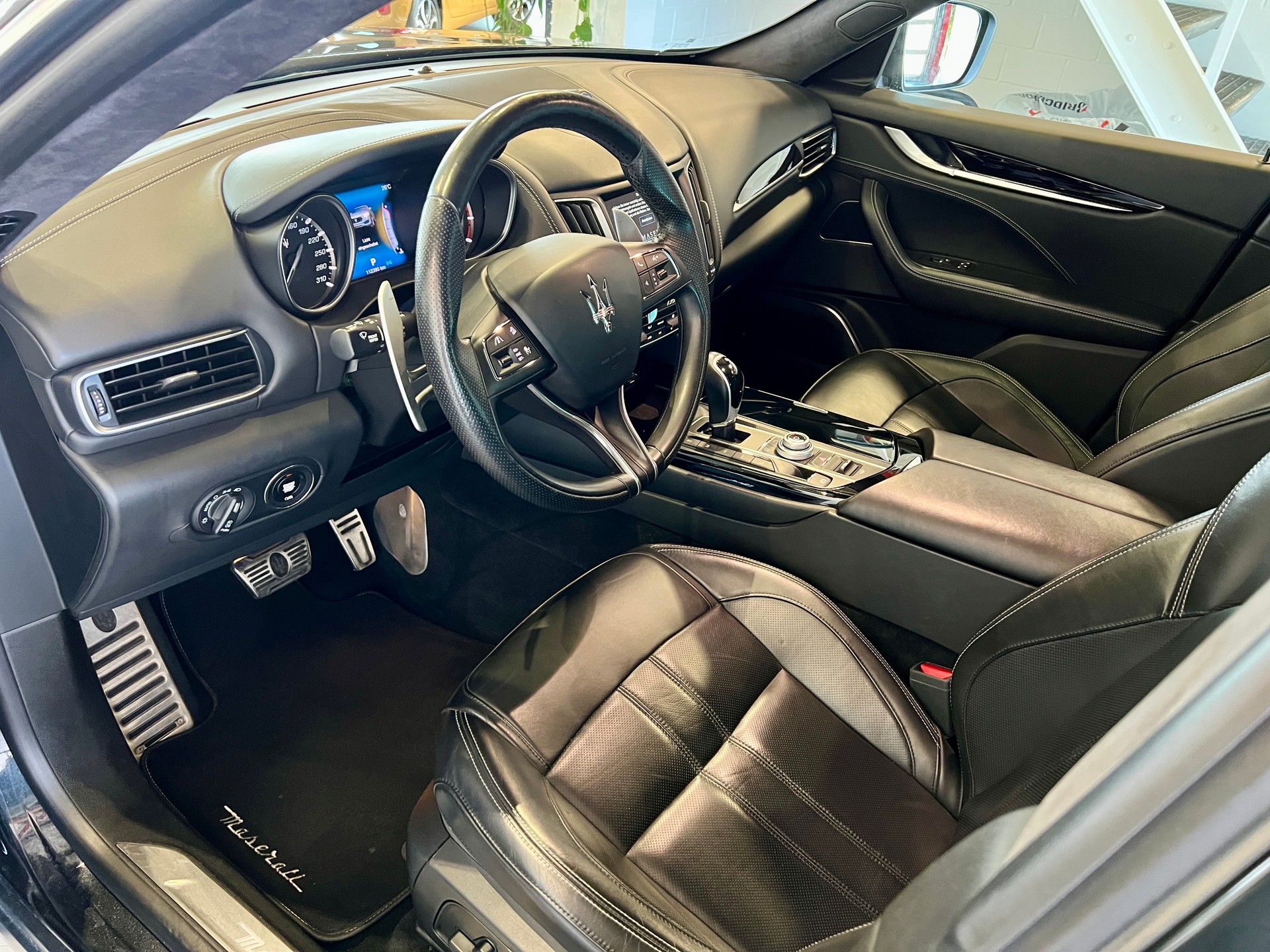 MASERATI Levante S 3.0 V6 GranSport Automatica-image-8