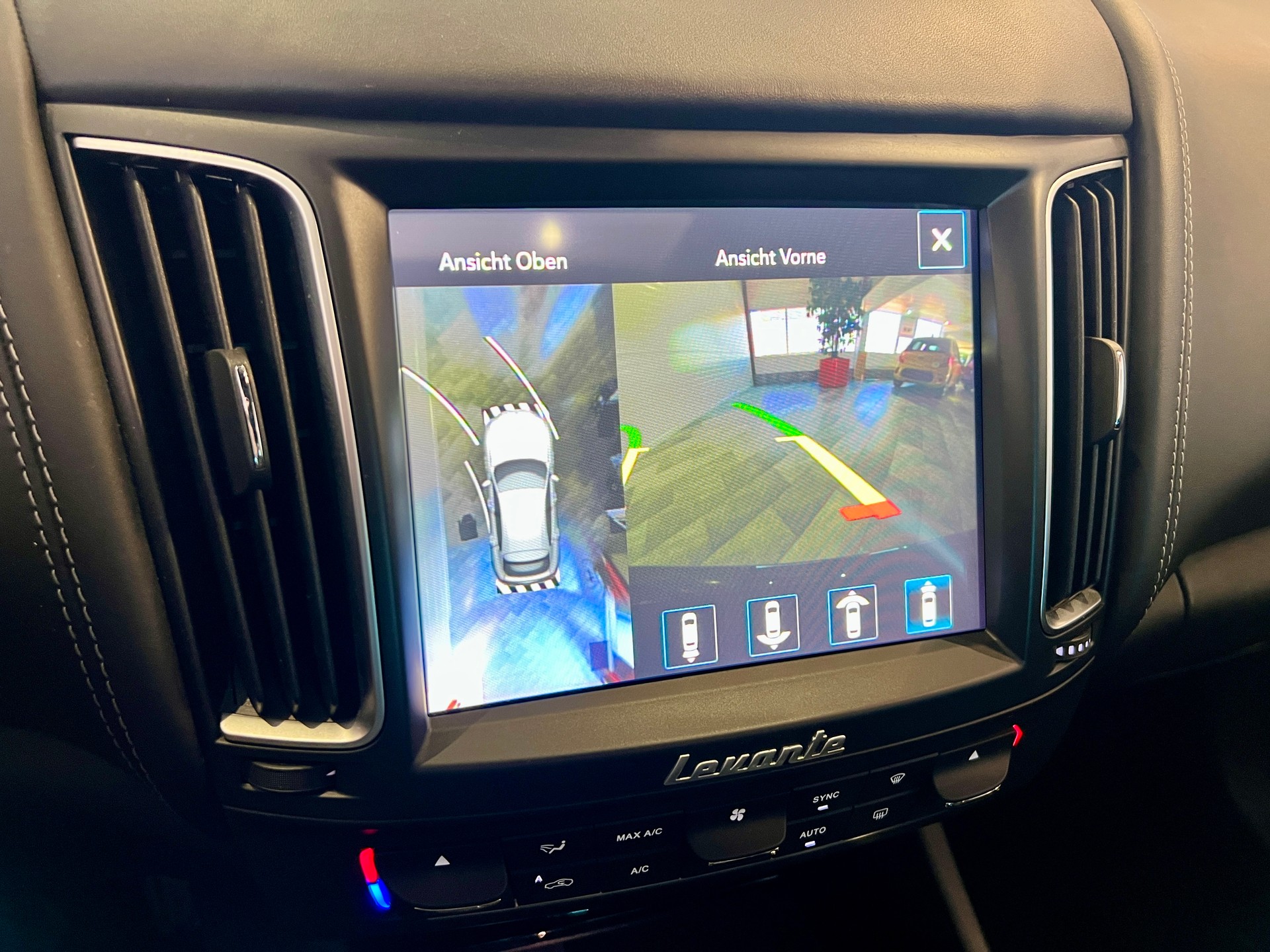 MASERATI Levante S 3.0 V6 GranSport Automatica-image-21