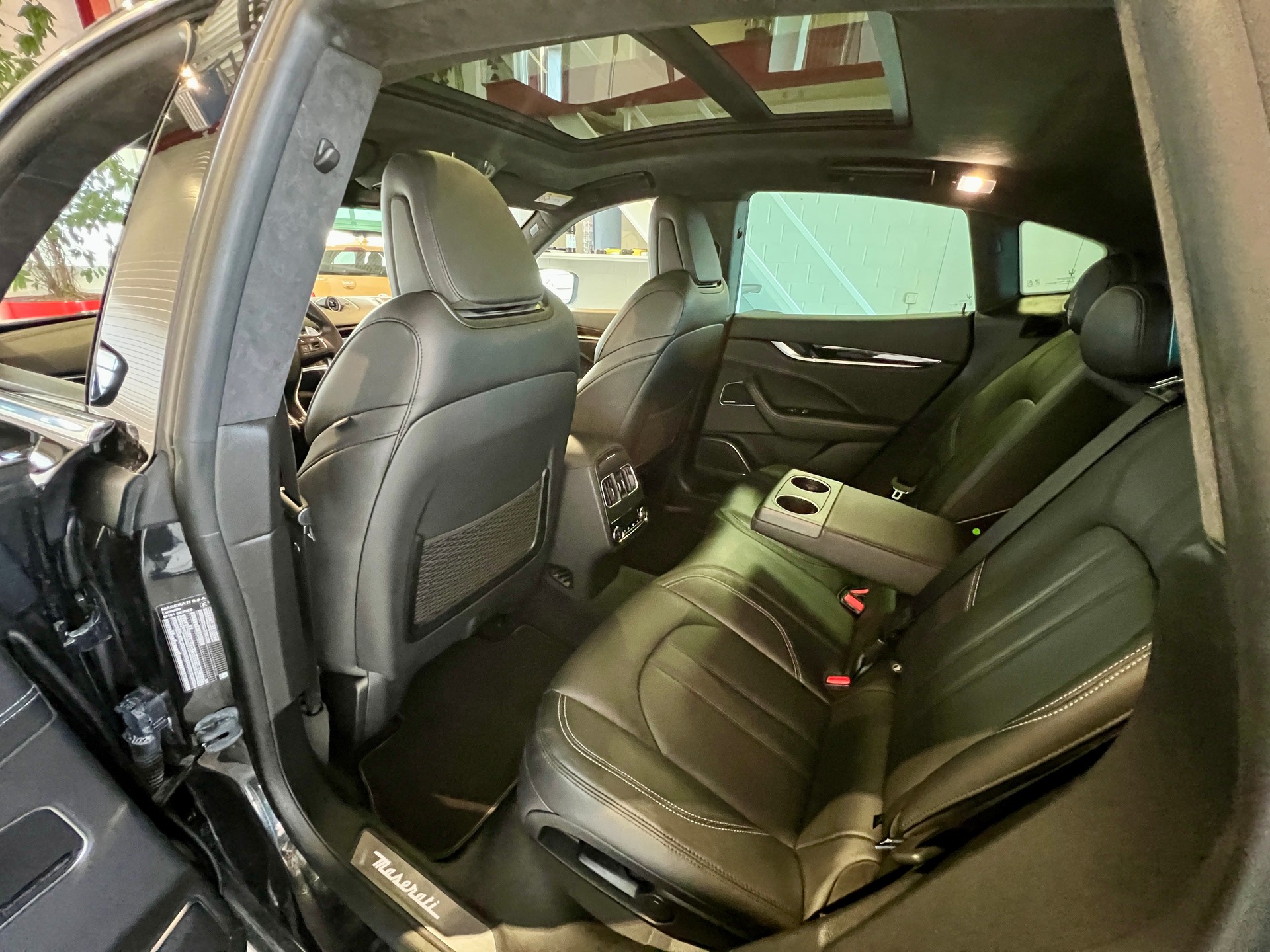 MASERATI Levante S 3.0 V6 GranSport Automatica-image-12