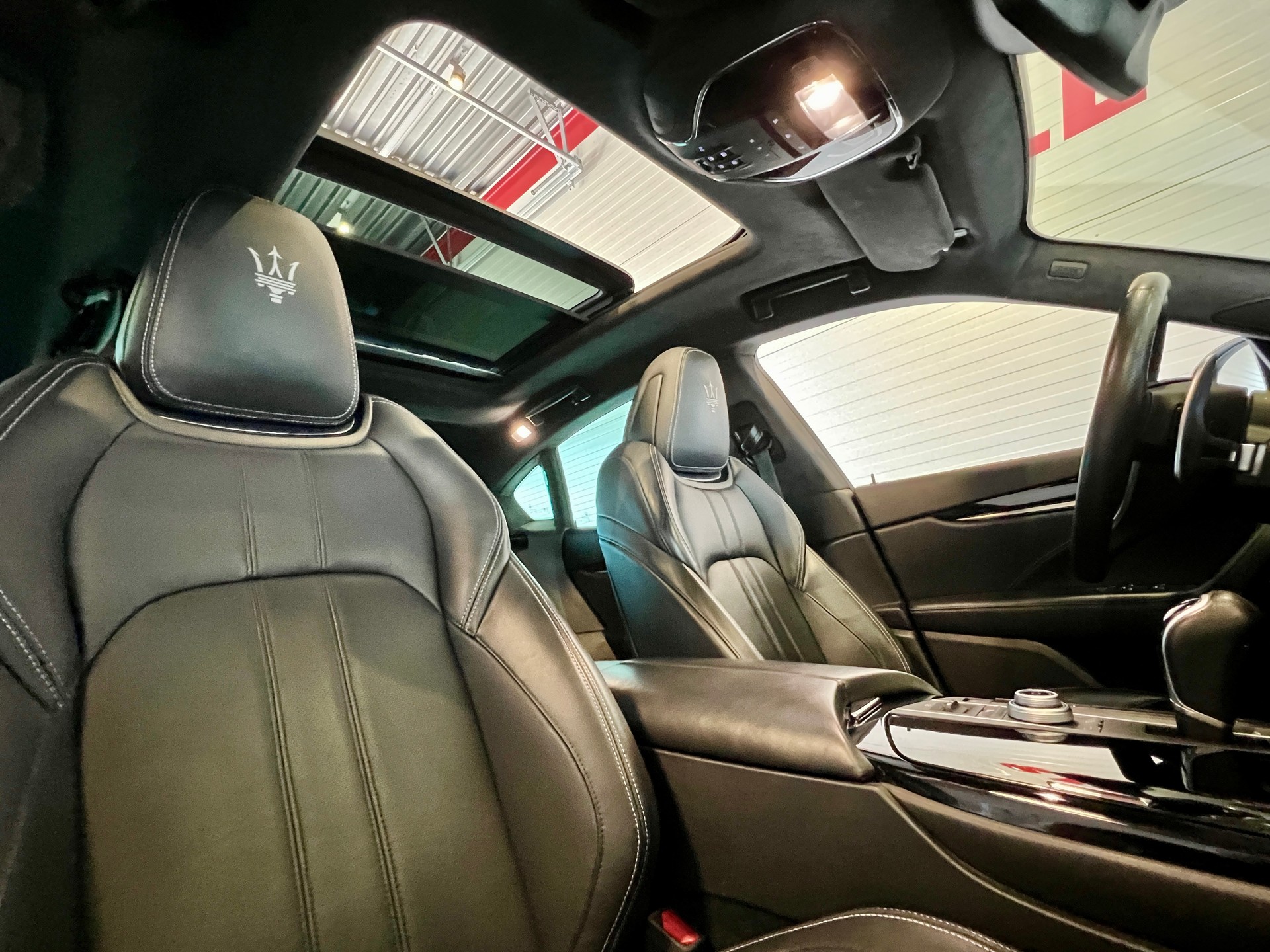 MASERATI Levante S 3.0 V6 GranSport Automatica-image-19