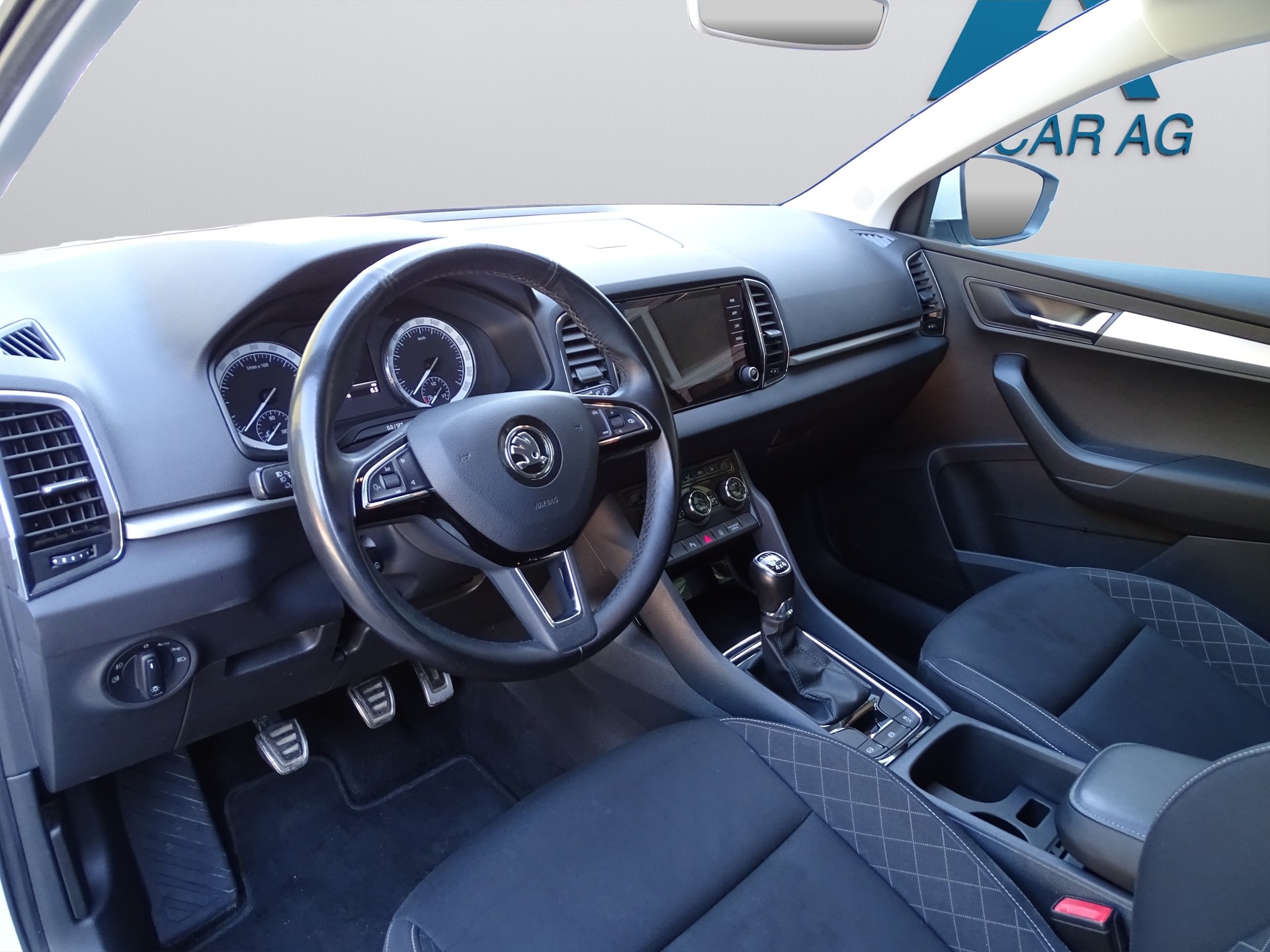 SKODA Karoq 2.0 TDI CR Ambition 4x4-image-10