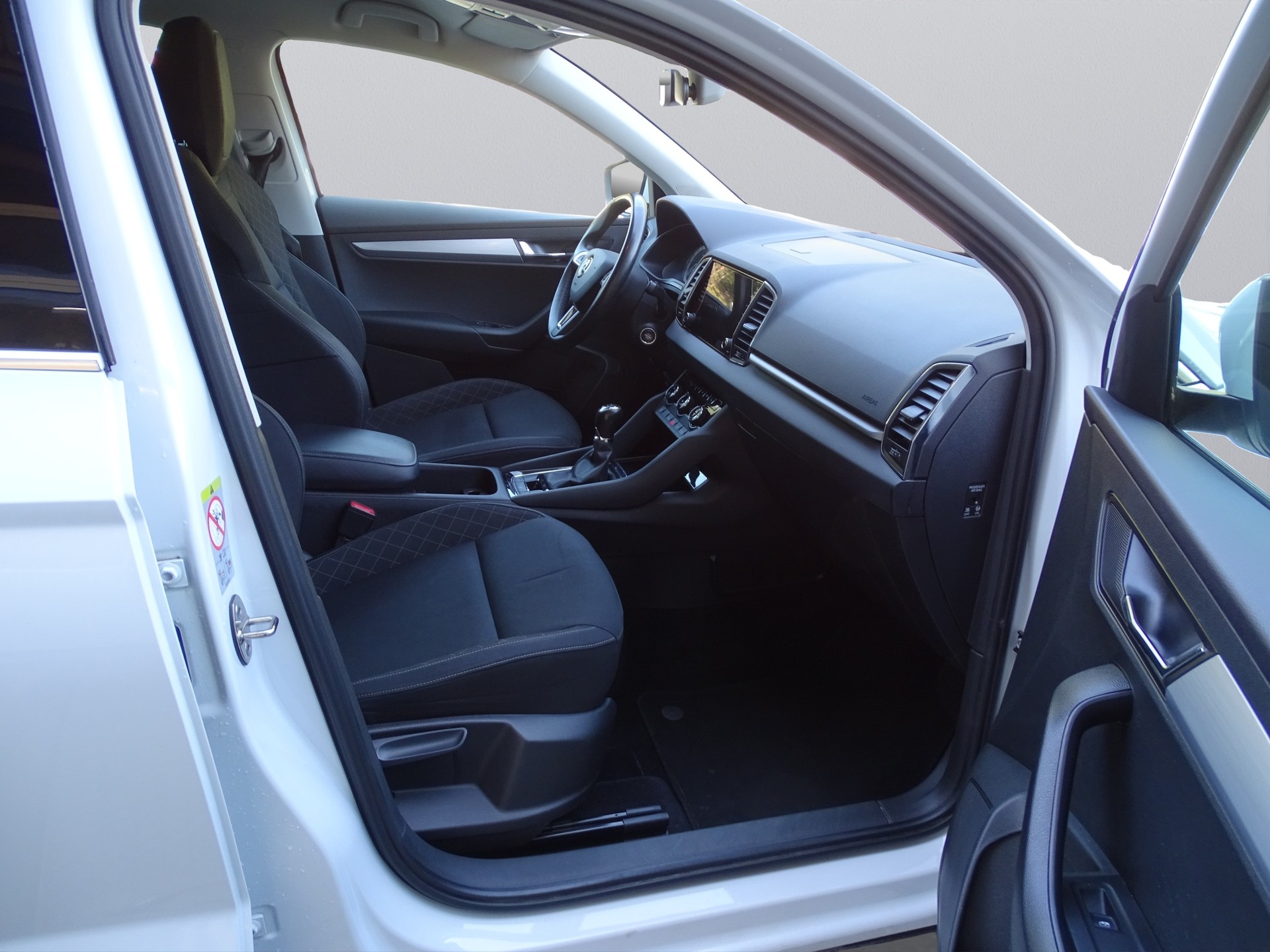 SKODA Karoq 2.0 TDI CR Ambition 4x4-image-12