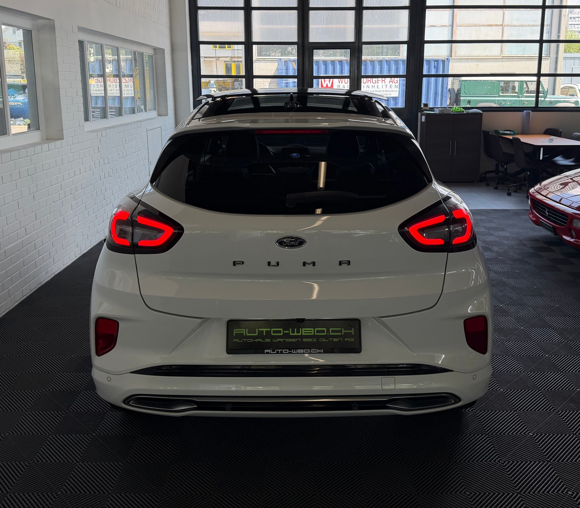 FORD Puma 1.0 SCTi ST-Line Vignale Automat-showroom-element-2