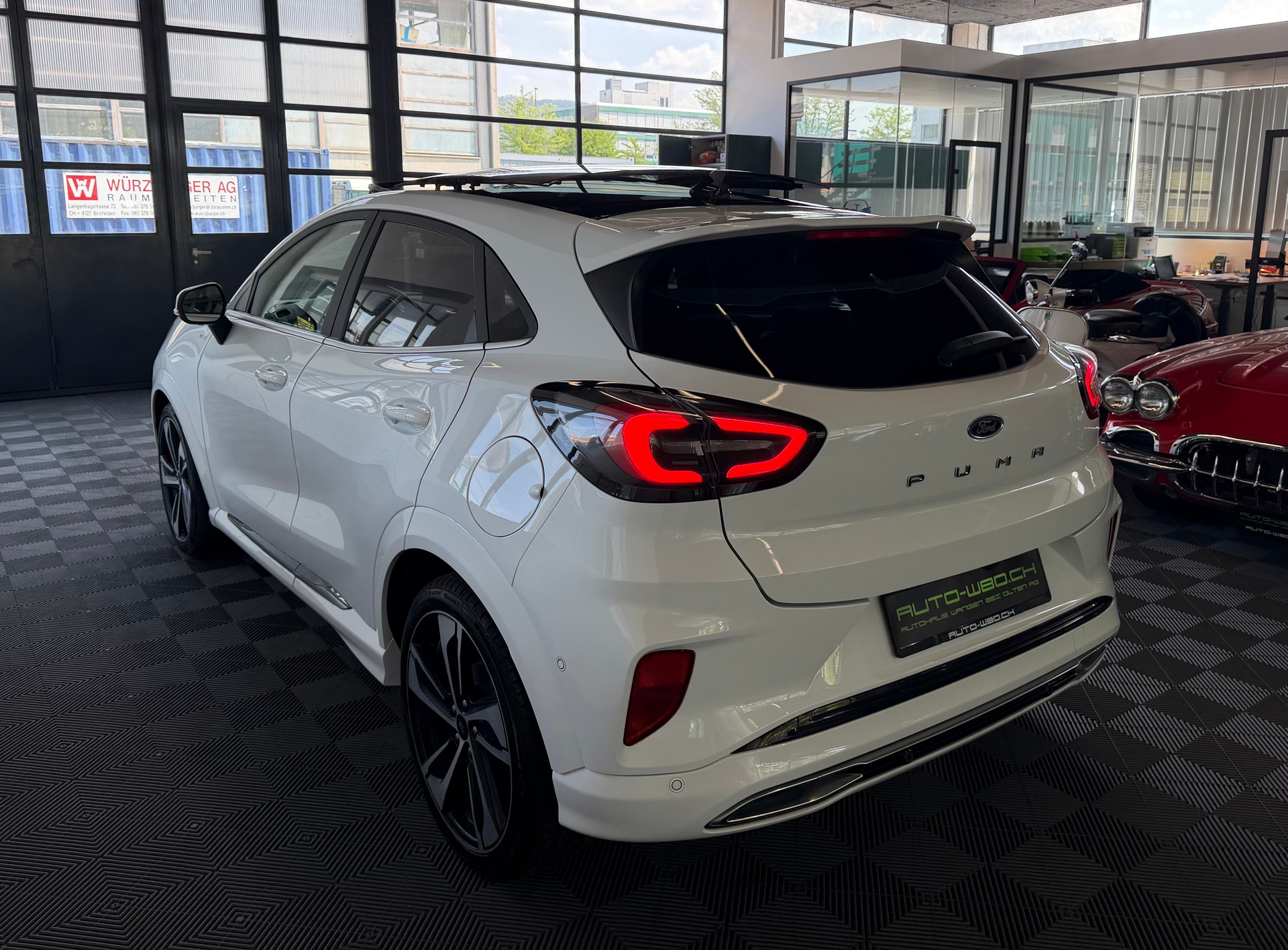 FORD Puma 1.0 SCTi ST-Line Vignale Automat-showroom-element-3