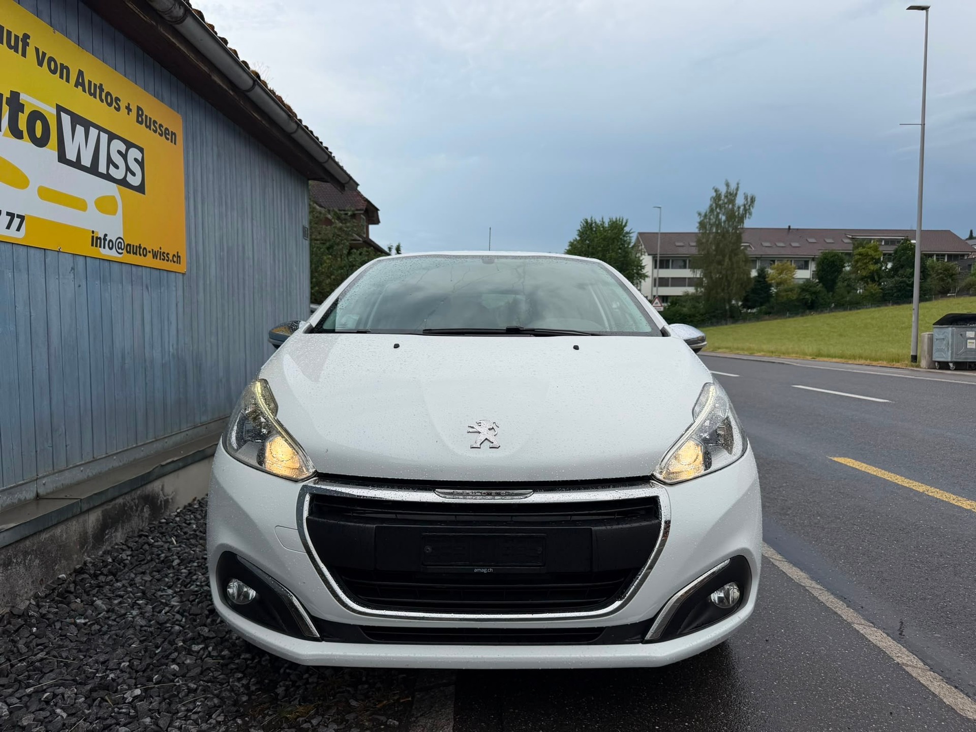 PEUGEOT 208 1.2 PureTech Style