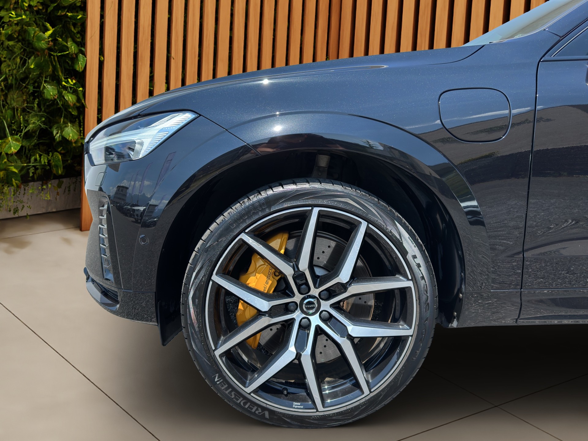 VOLVO XC60 2.0 T8 TE Polestar eAWD-image-7