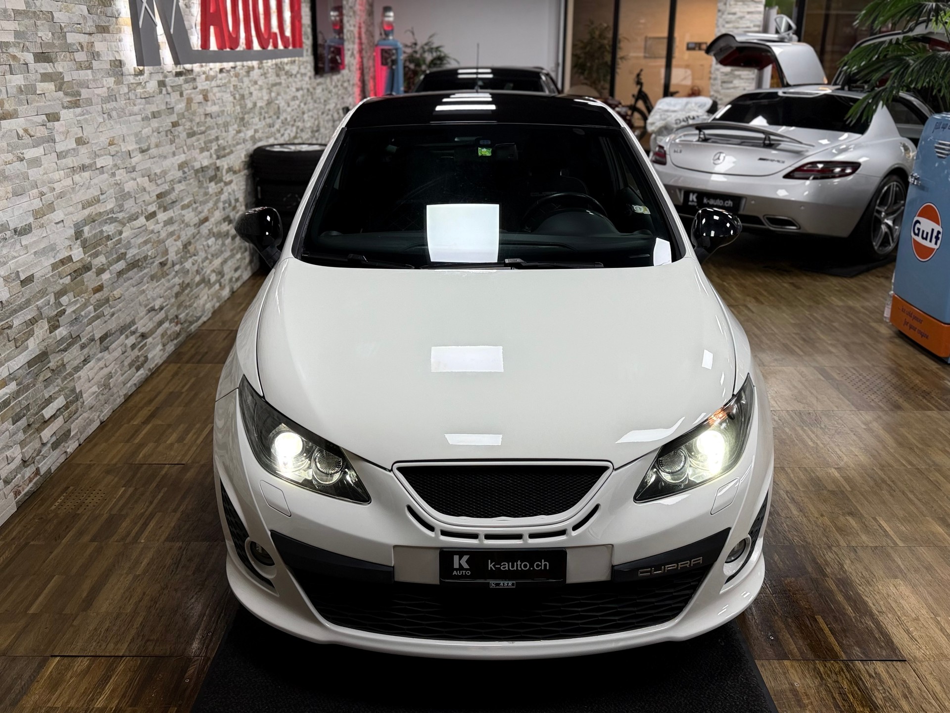 SEAT Ibiza SC 1.4 TSI Cupra DSG-image-4