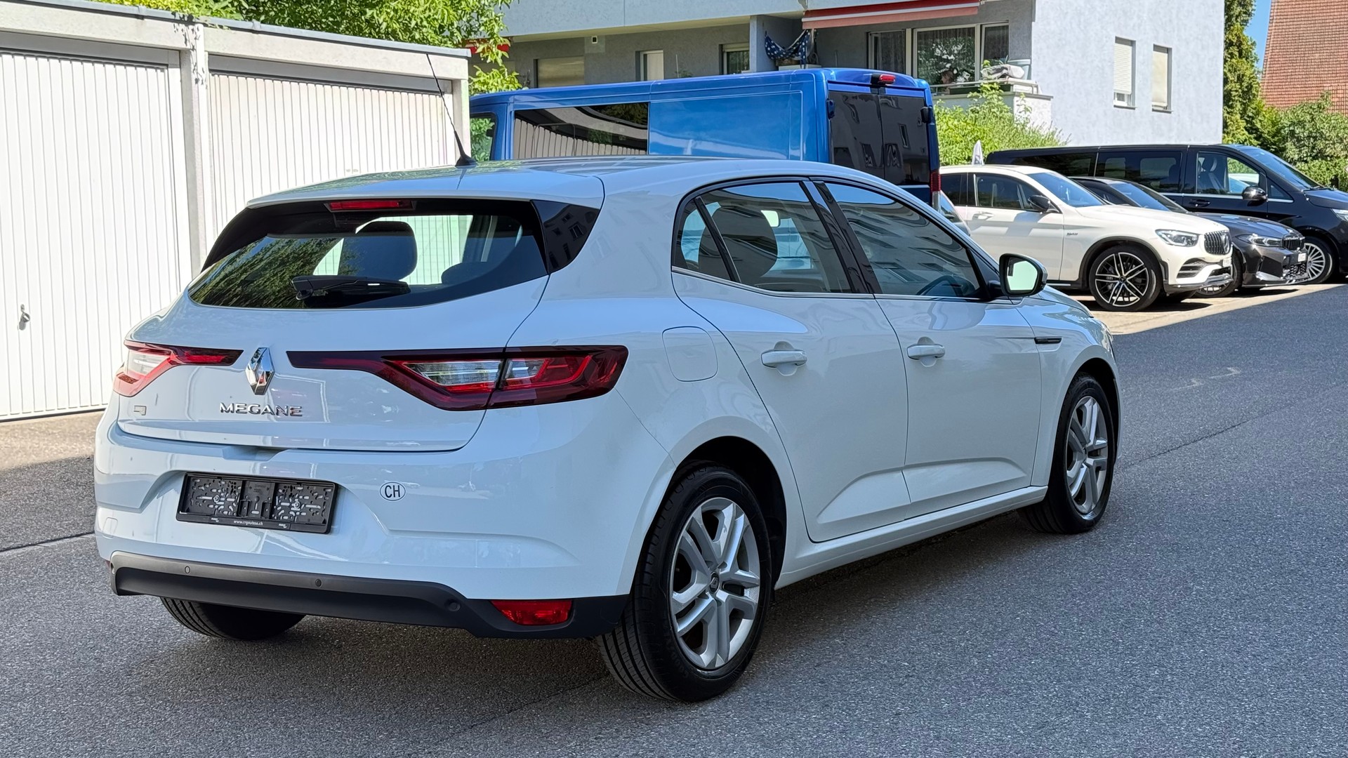 RENAULT Mégane 1.5 dCi Zen EDC-image-6