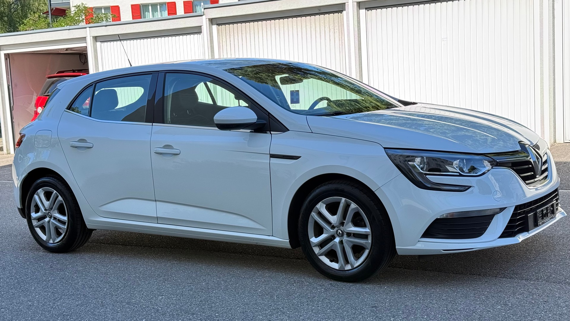 RENAULT Mégane 1.5 dCi Zen EDC-image-4