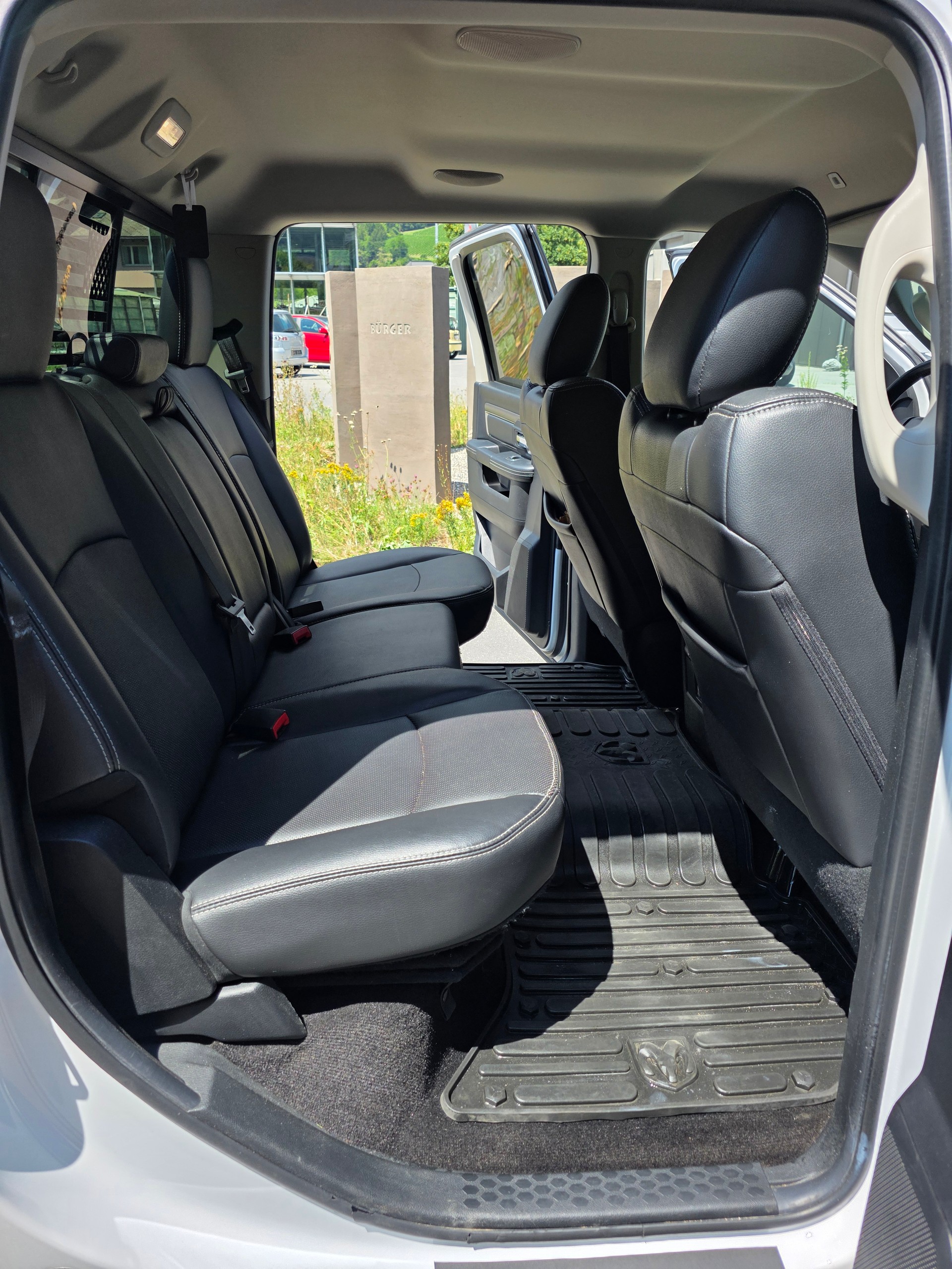 DODGE Dodge Ram 1500 Sport-image-13