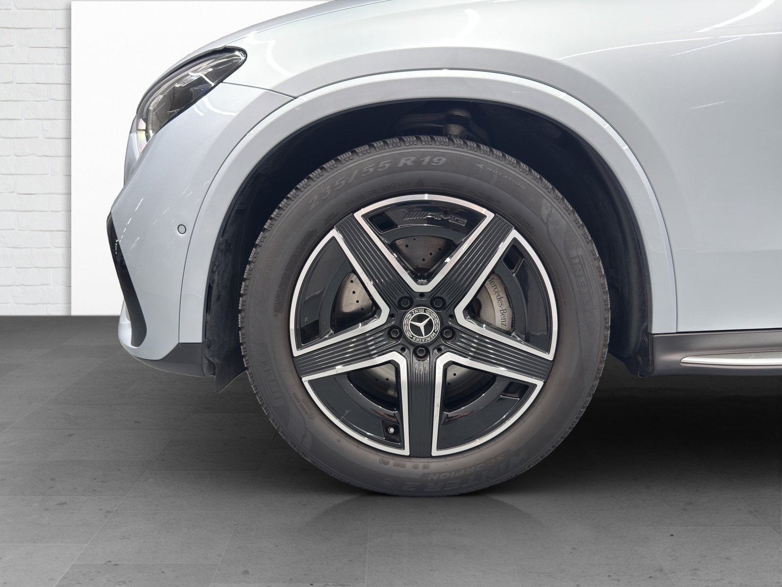 MERCEDES-BENZ GLC 200 AMG Line 4Matic Coupé-image-5