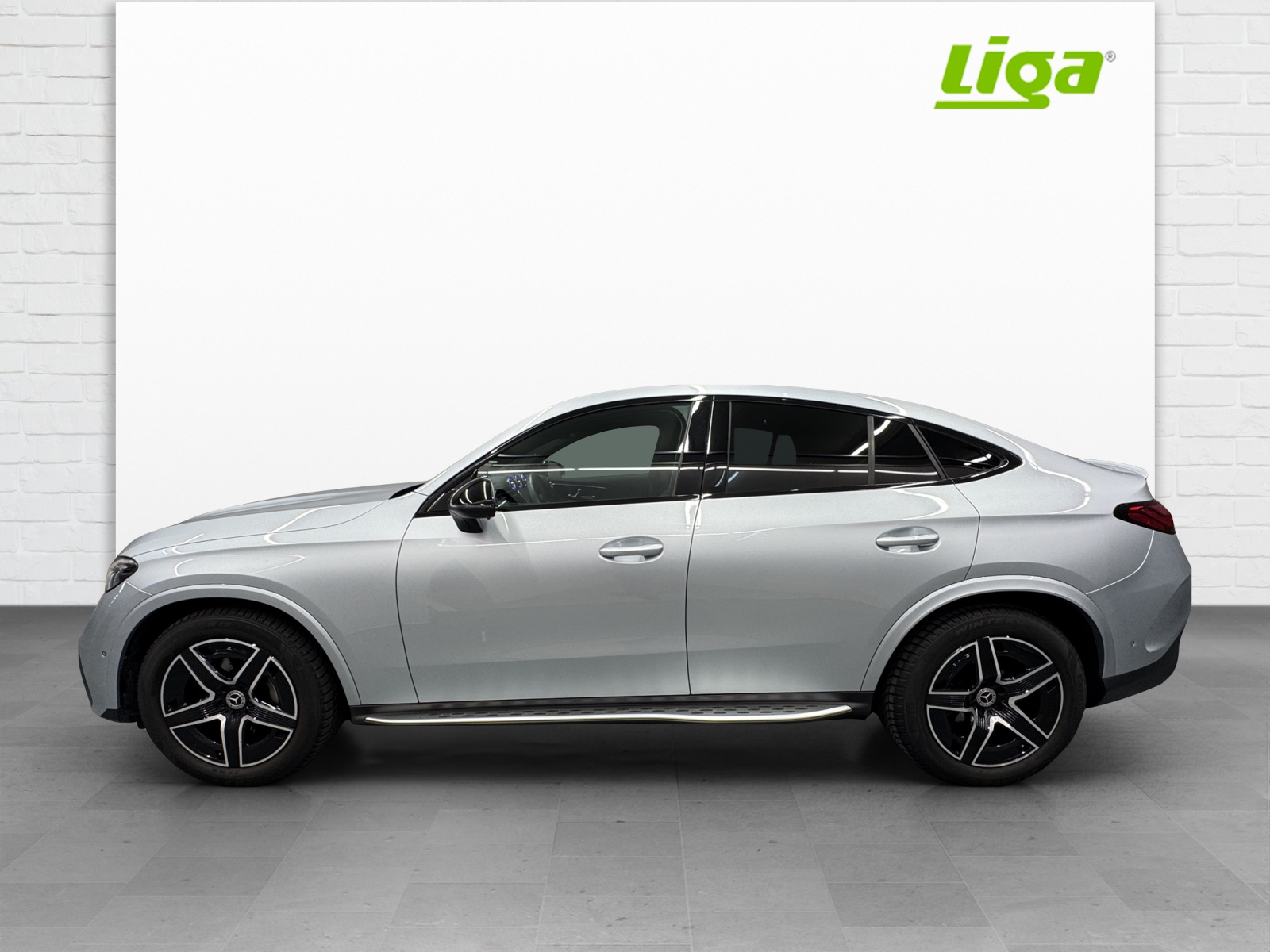 MERCEDES-BENZ GLC 200 AMG Line 4Matic Coupé-showroom-element-2