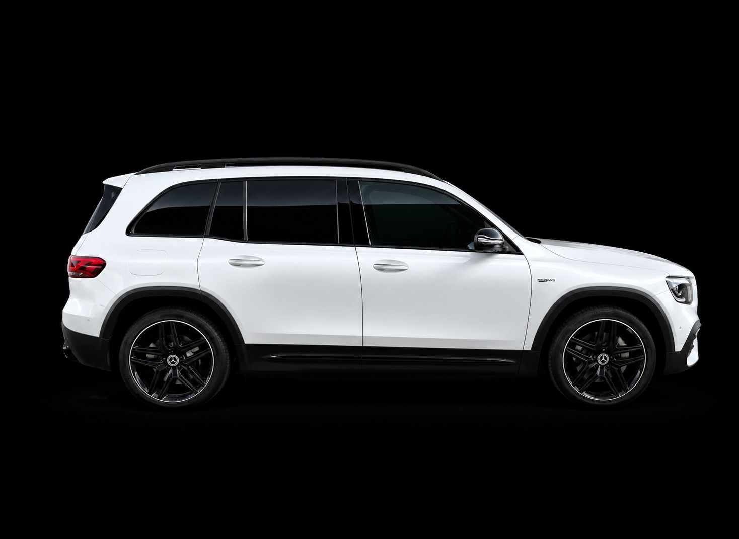 MERCEDES-BENZ GLB 35 AMG 4Matic 8G-Tronic-showroom-element-1