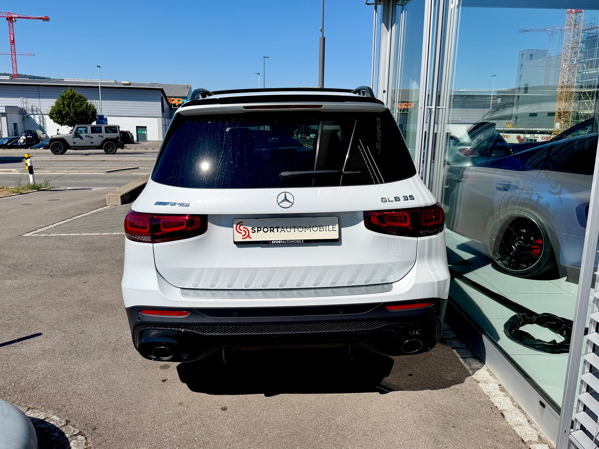 MERCEDES-BENZ GLB 35 AMG 4Matic 8G-Tronic-image-9