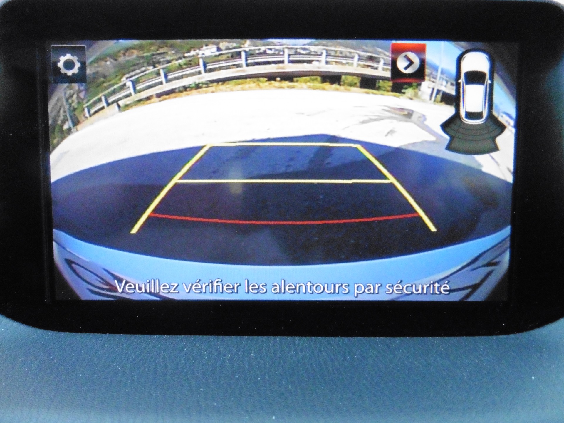 MAZDA 3 SKYACTIV-G 120 Revolution Automat-image-16