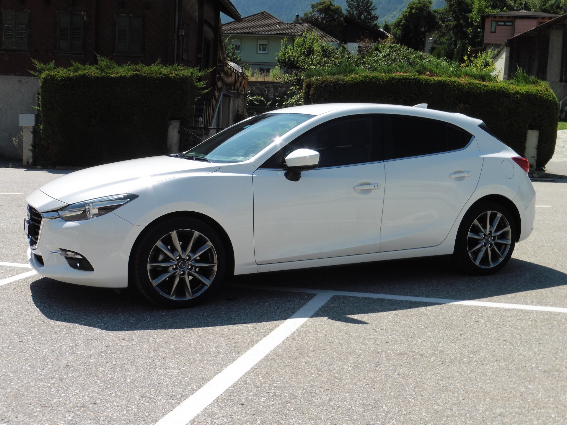 MAZDA 3 SKYACTIV-G 120 Revolution Automat-image-6