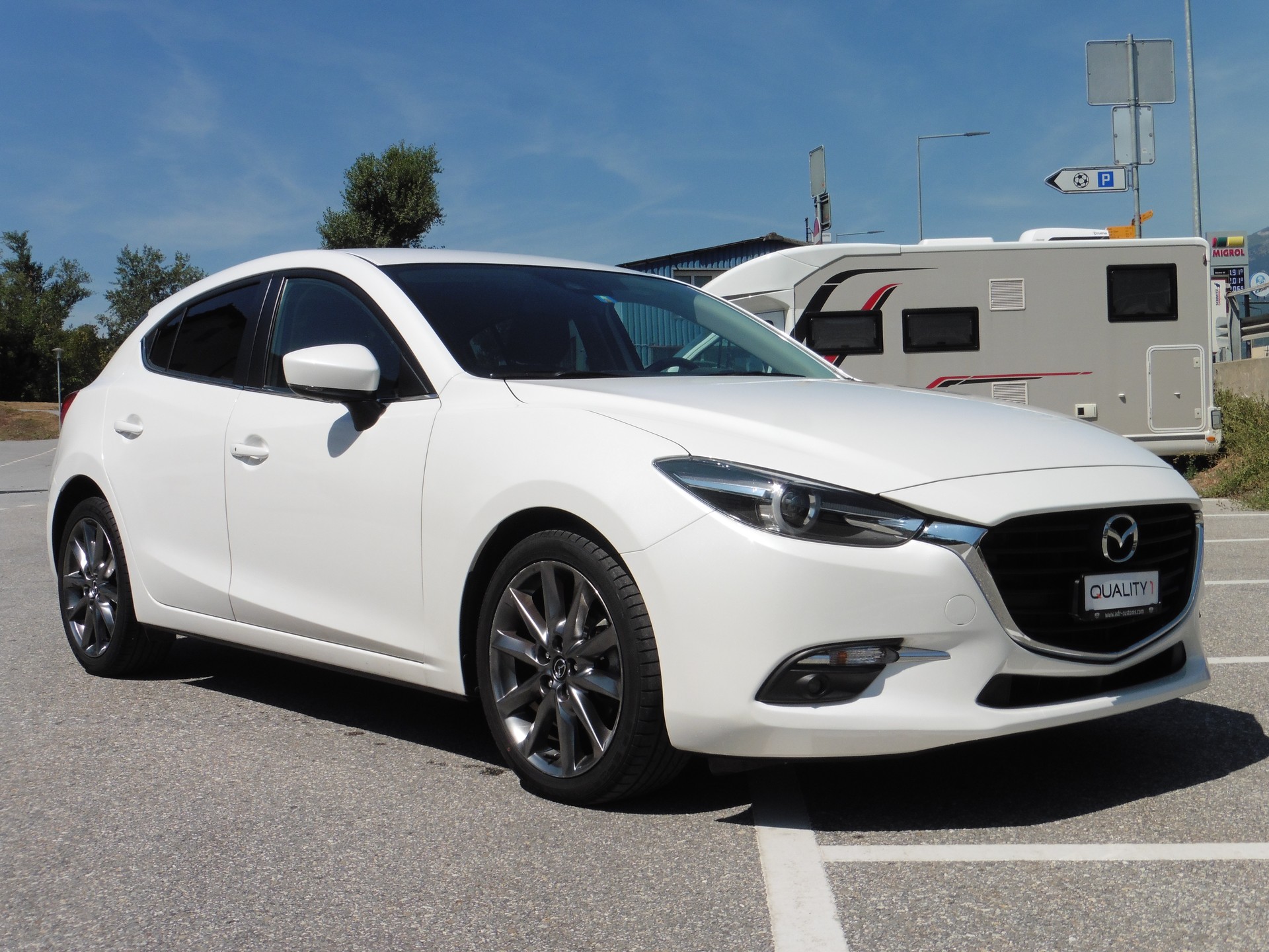 MAZDA 3 SKYACTIV-G 120 Revolution Automat-showroom-element-1