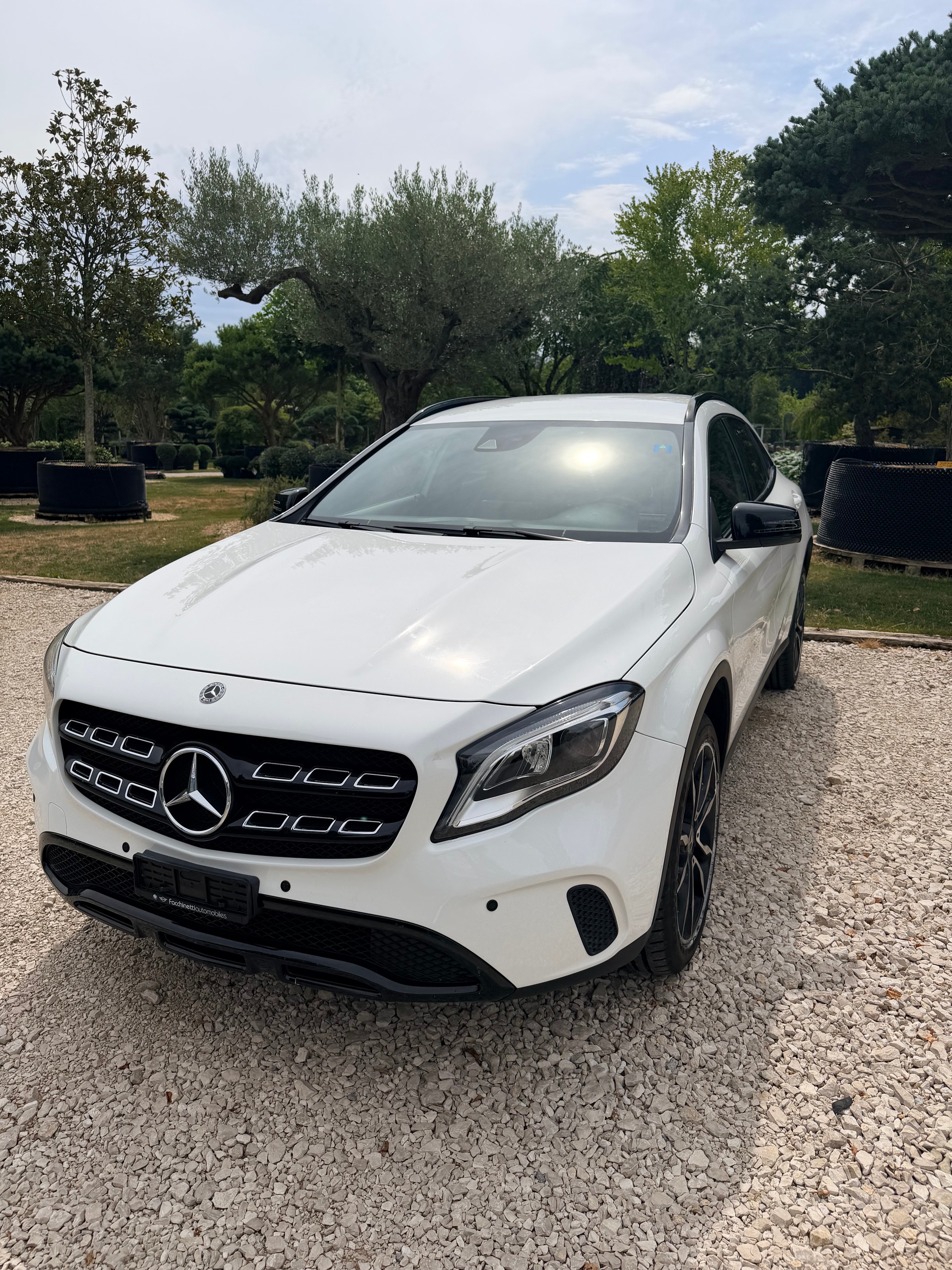 MERCEDES-BENZ GLA 200 AMG Line 7G-DCT-showroom-element-1