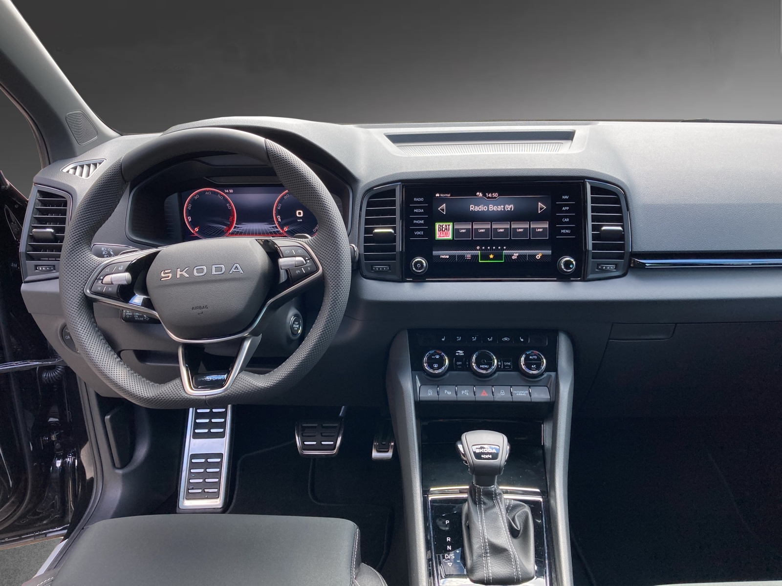 SKODA Karoq 2.0 TSI SportLine 4x4 DSG-image-6