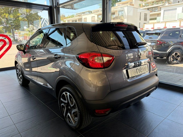 RENAULT Captur 1.2 T 16V Privilège EDC-showroom-element-2