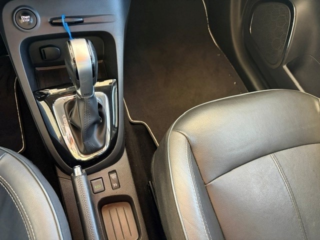 RENAULT Captur 1.2 T 16V Privilège EDC-image-10