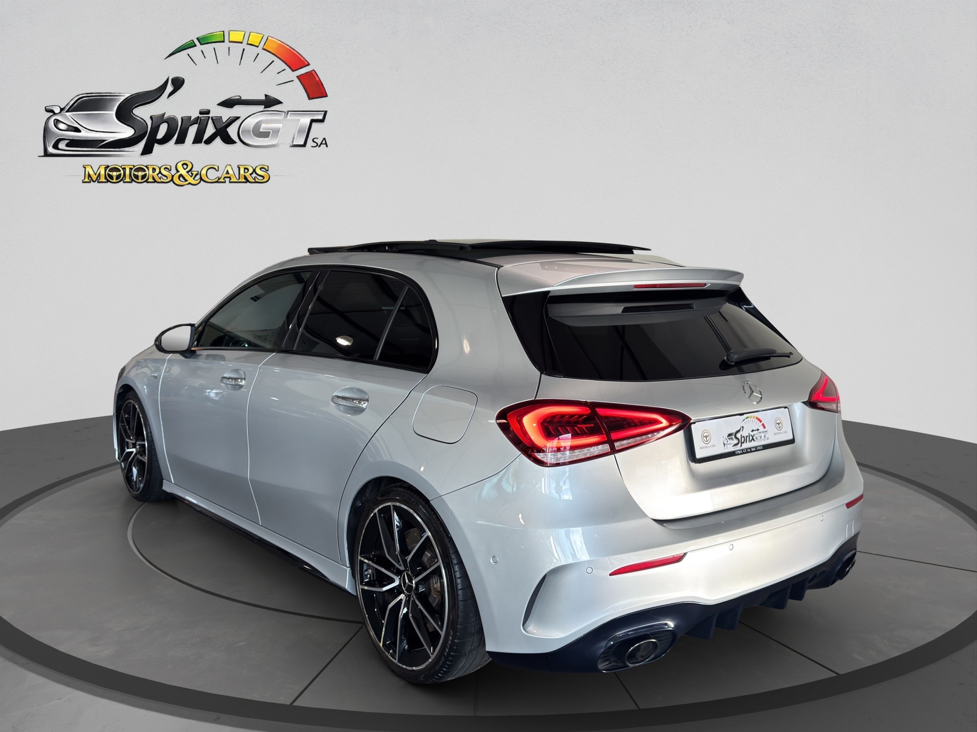 MERCEDES-BENZ A 35 AMG 4Matic Speedshift-showroom-element-2