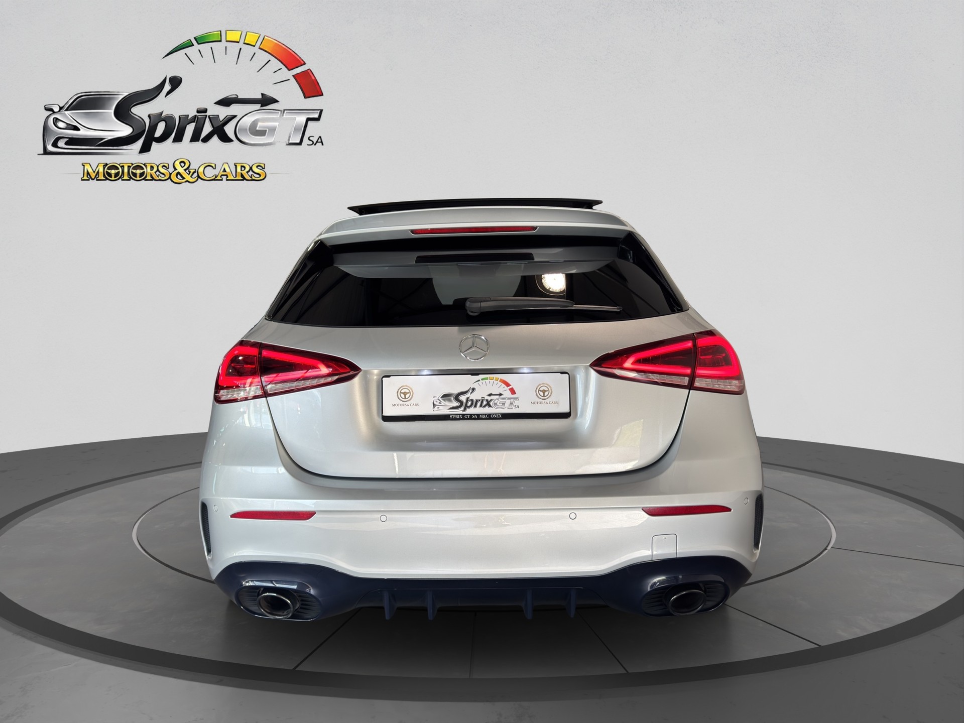 MERCEDES-BENZ A 35 AMG 4Matic Speedshift-showroom-element-3