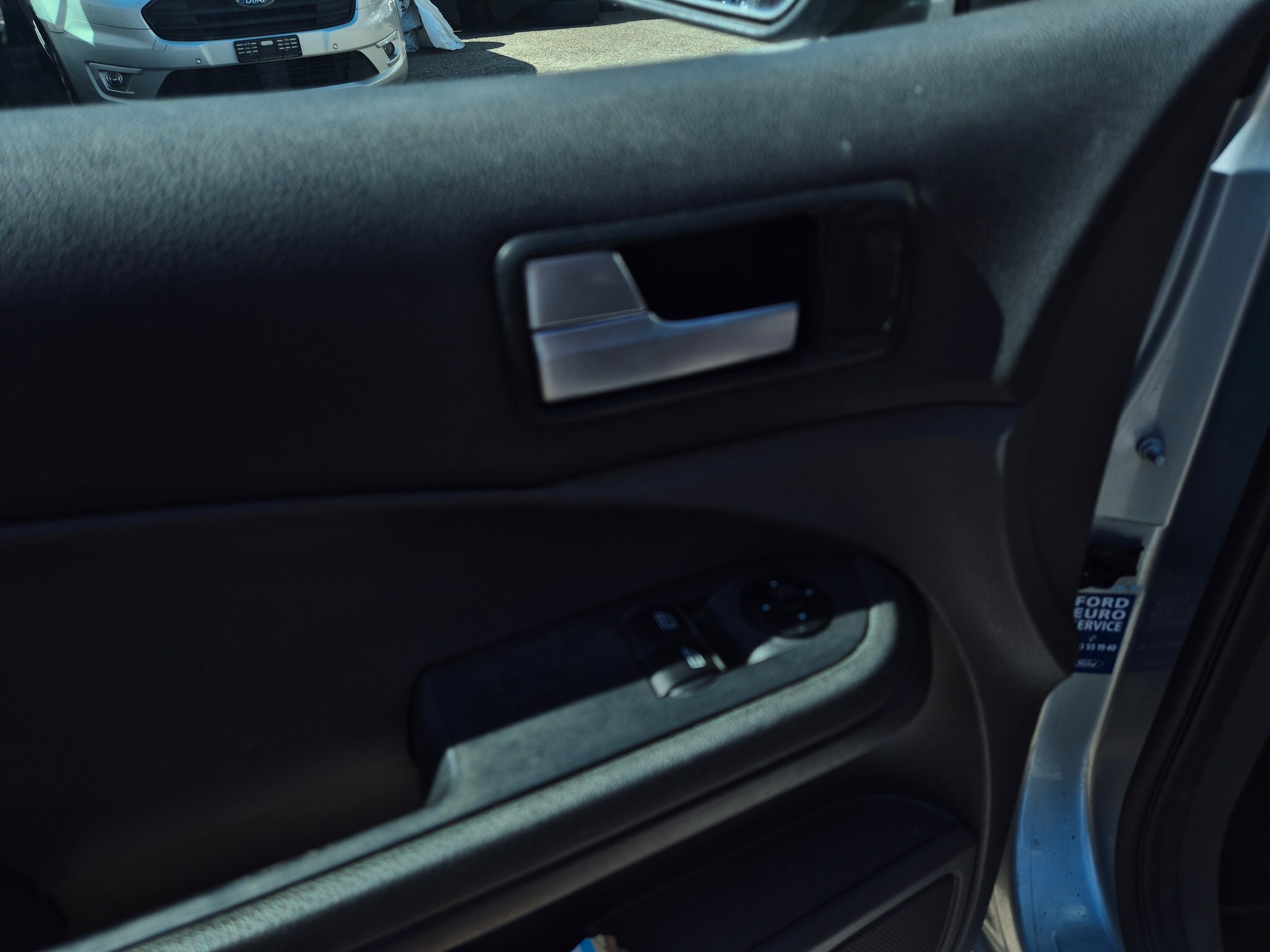 FORD C-Max 1.8 Ambiente-image-9