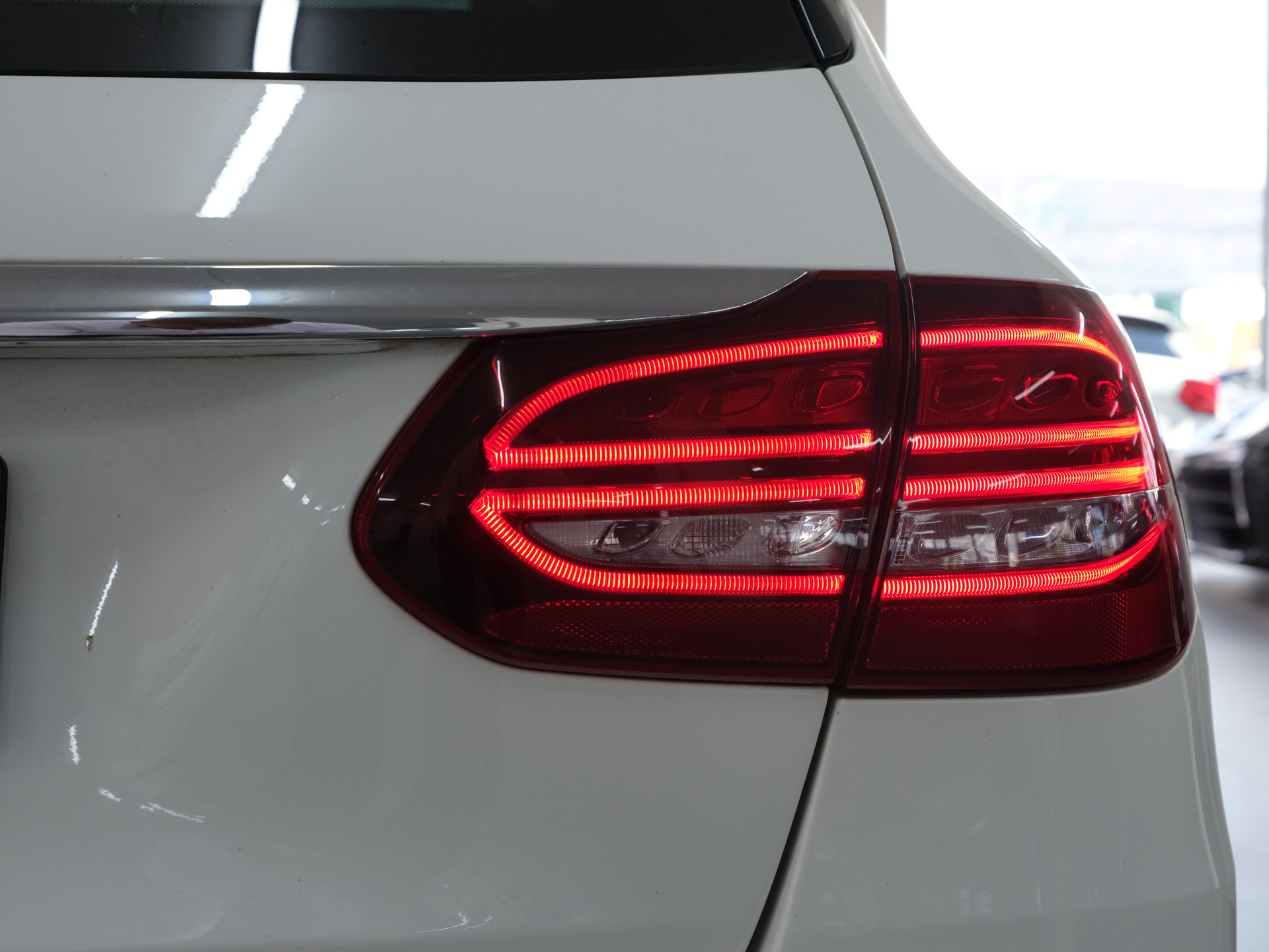 MERCEDES-BENZ C 43 AMG 4Matic 9G-Tronic *Burmster* *360 Kamera* *Edition One*-image-15