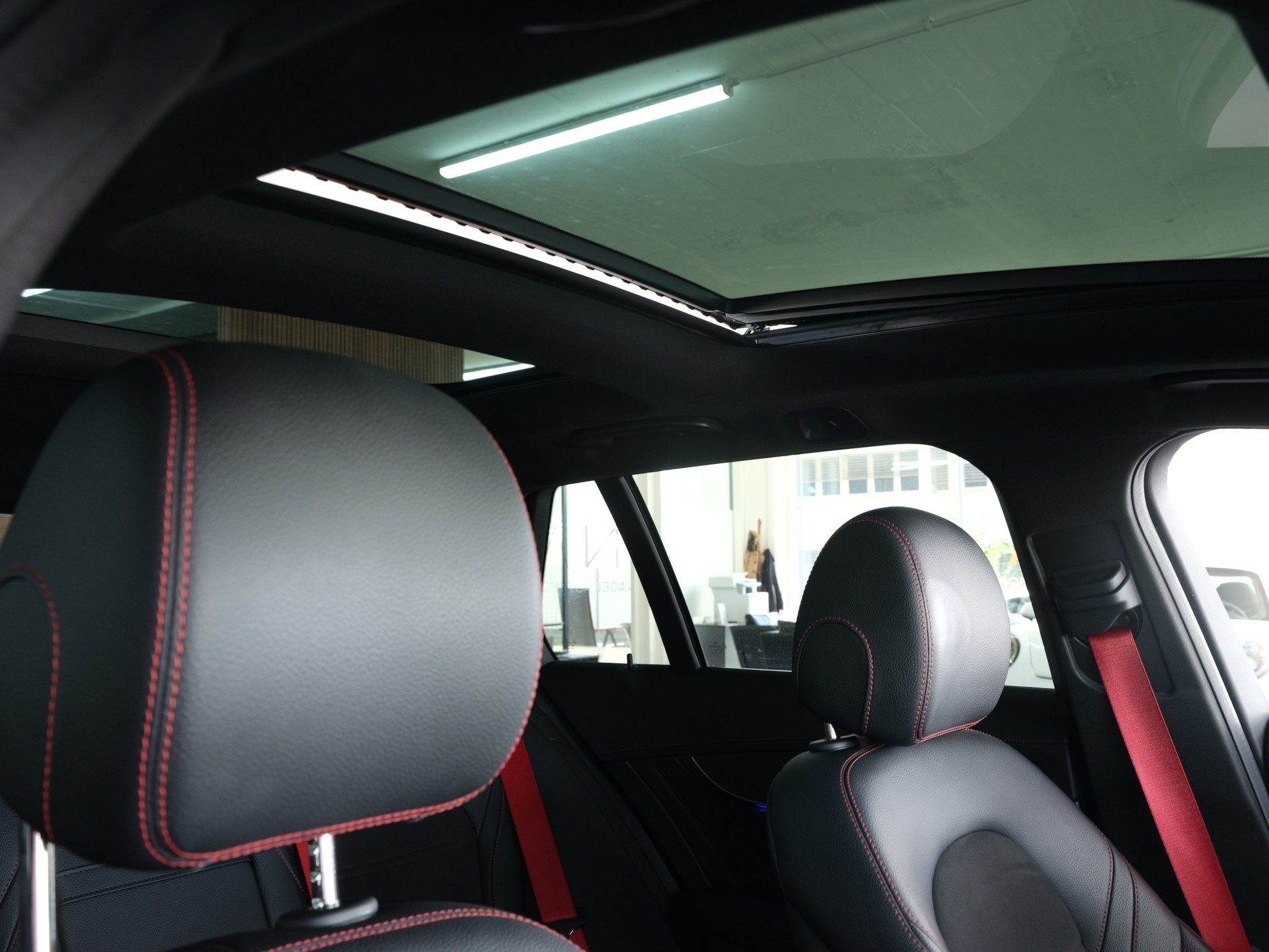 MERCEDES-BENZ C 43 AMG 4Matic 9G-Tronic *Burmster* *360 Kamera* *Edition One*-image-33