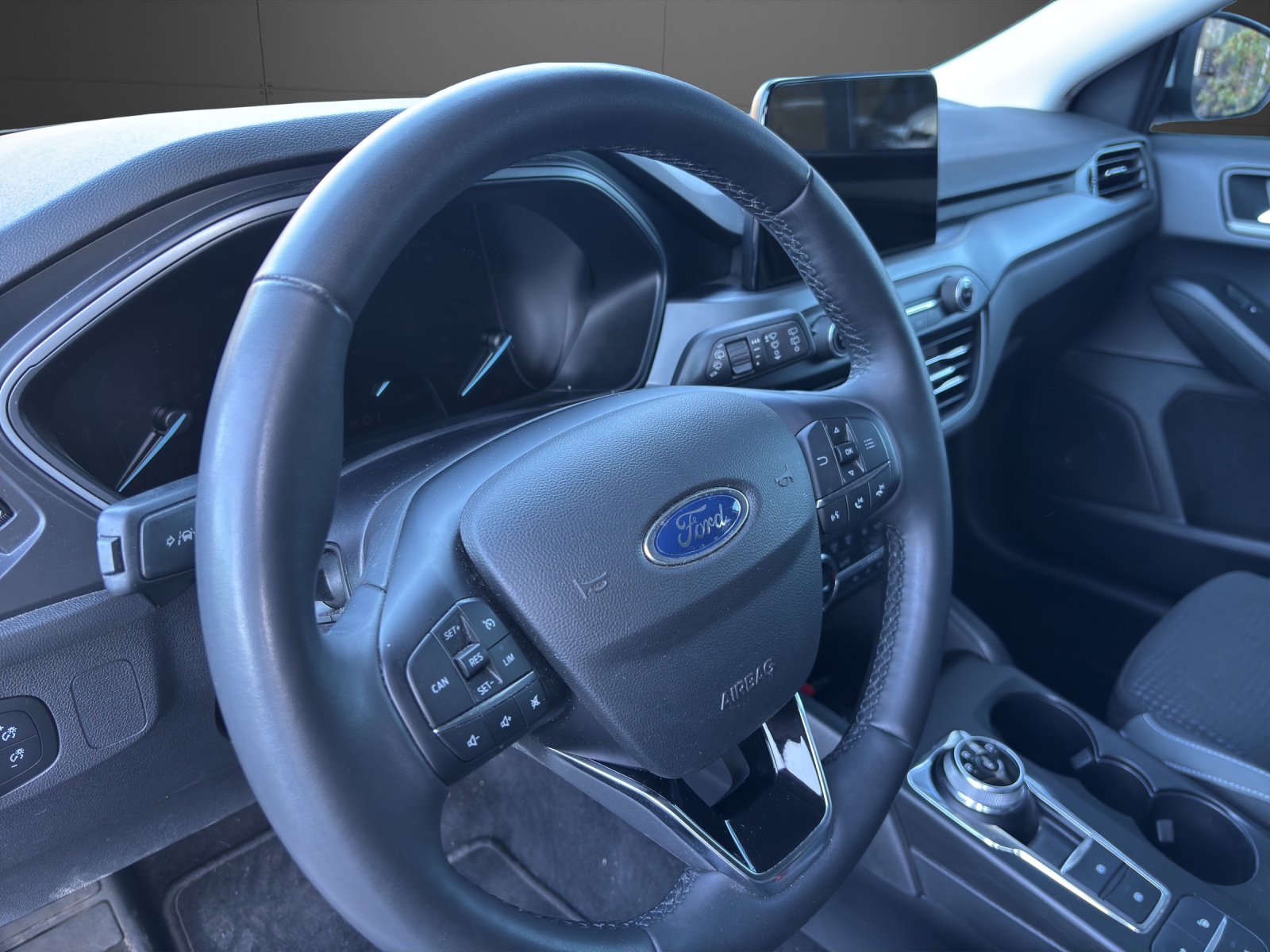 FORD Focus 1.5 TDCi Cool Connect Automatic-showroom-element-3