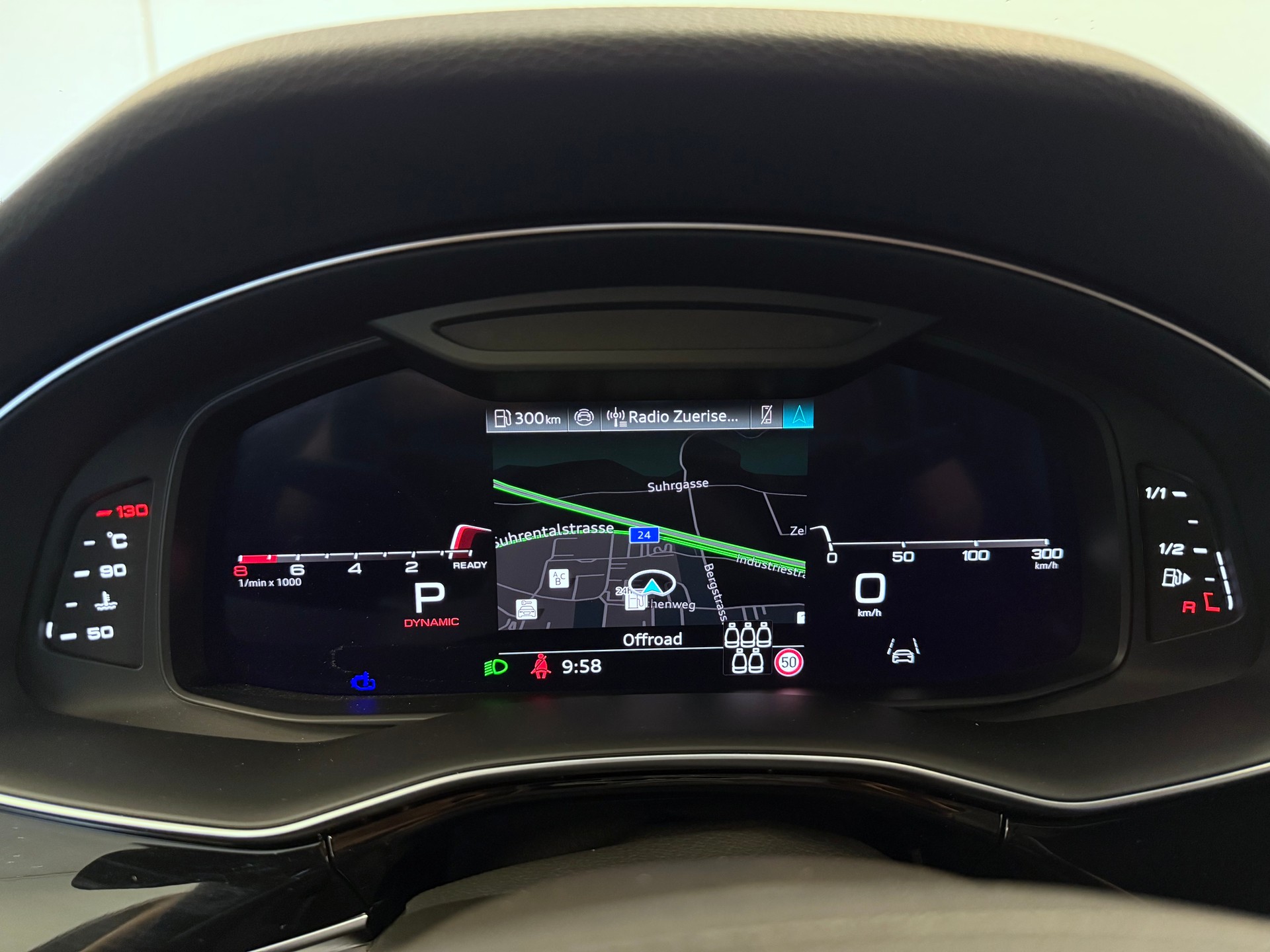 AUDI SQ7 TFSI quattro tiptronic 7-Plätzer "ALL BLACK"-image-23