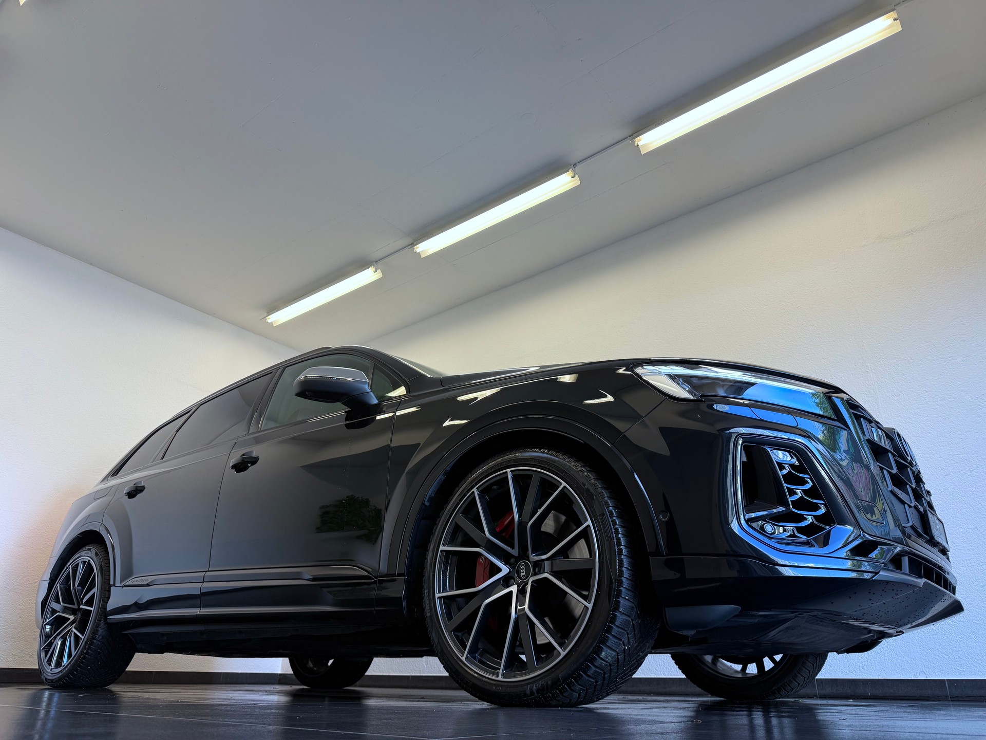 AUDI SQ7 TFSI quattro tiptronic 7-Plätzer "ALL BLACK"-showroom-element-2