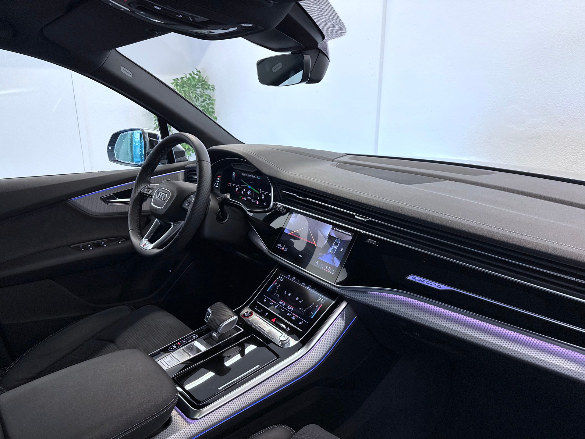 AUDI SQ7 TFSI quattro tiptronic 7-Plätzer "ALL BLACK"-image-17