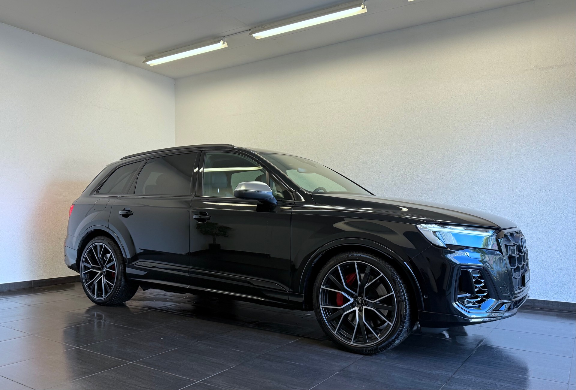AUDI SQ7 TFSI quattro tiptronic 7-Plätzer "ALL BLACK"