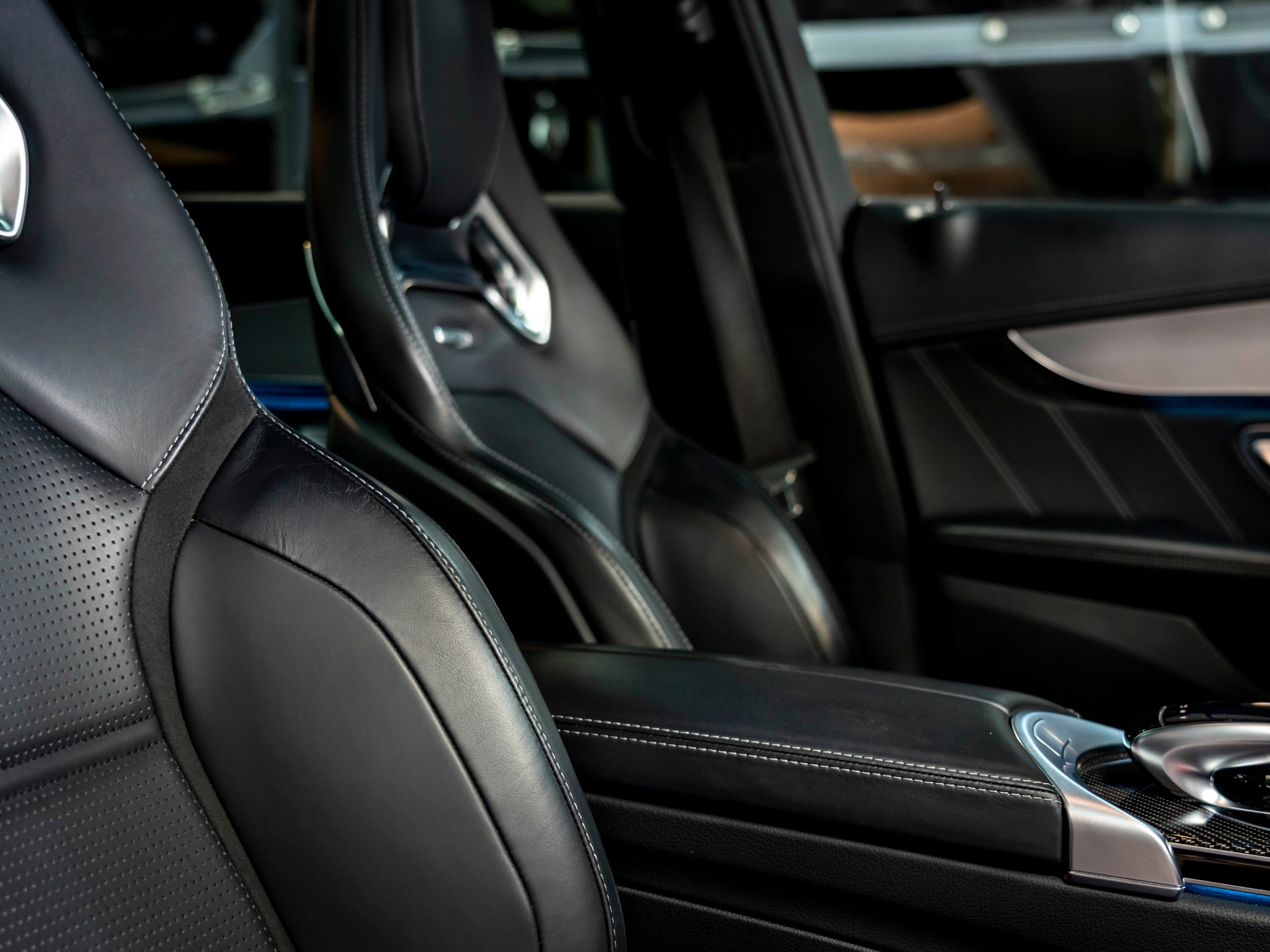MERCEDES-BENZ C 63 S AMG Speedshift-image-26