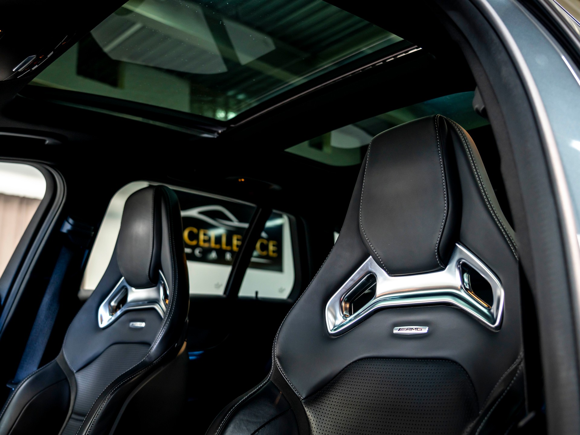 MERCEDES-BENZ C 63 S AMG Speedshift-image-16