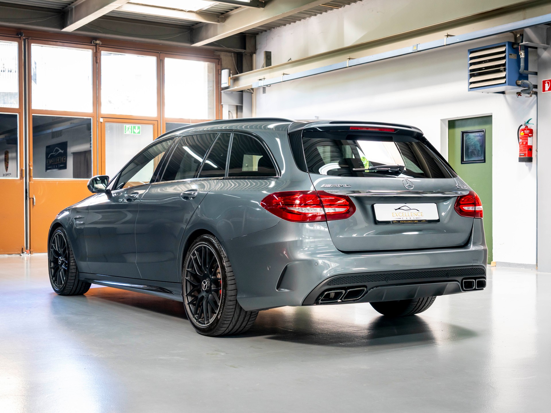 MERCEDES-BENZ C 63 S AMG Speedshift-image-7