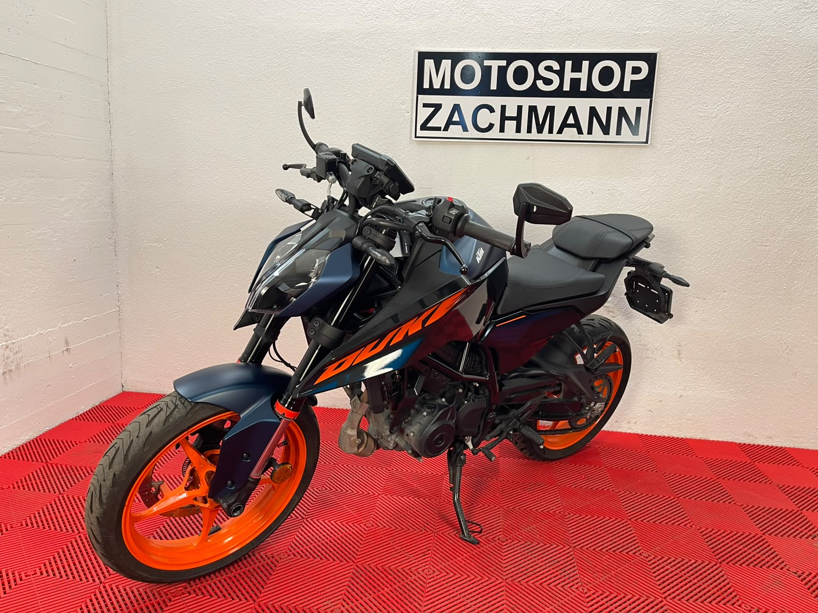 KTM 125 DUKE 2024-image-1
