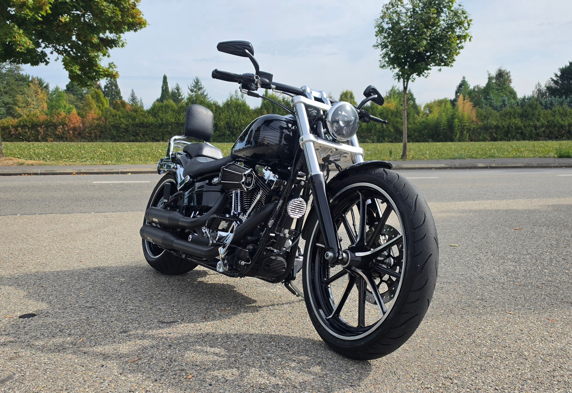 HARLEY-DAVIDSON FXSB Breakout 103 ABS-image-1