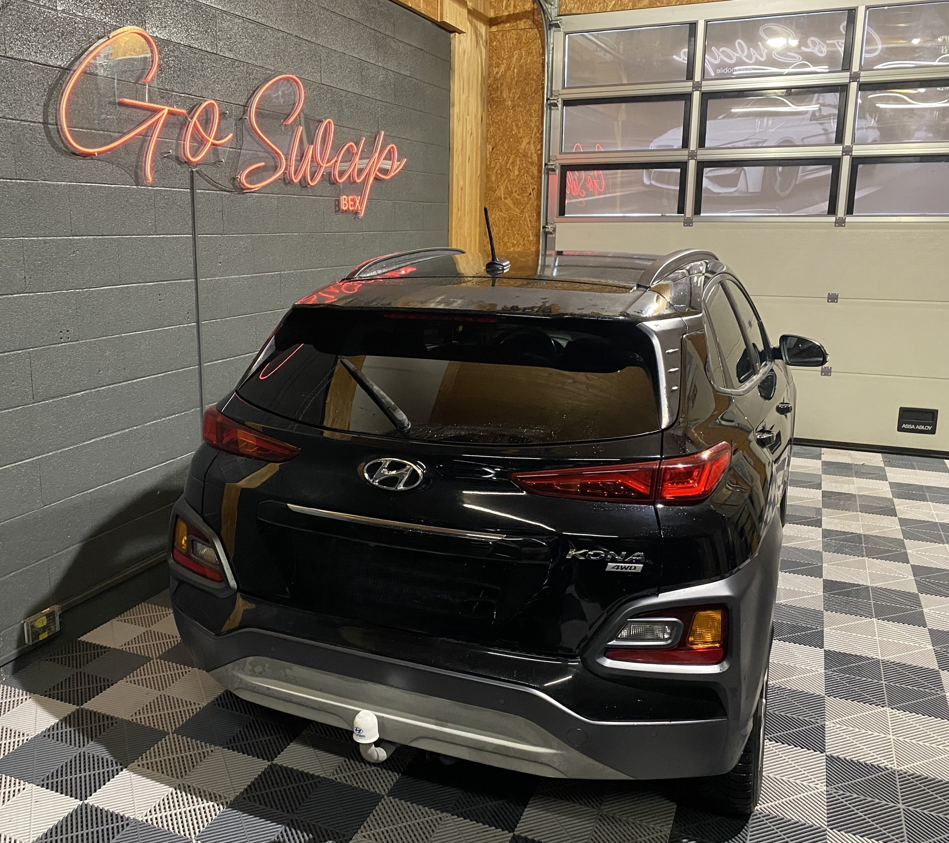 HYUNDAI Kona 1.6 T-GDi Launch Plus 4WD DCT-showroom-element-3