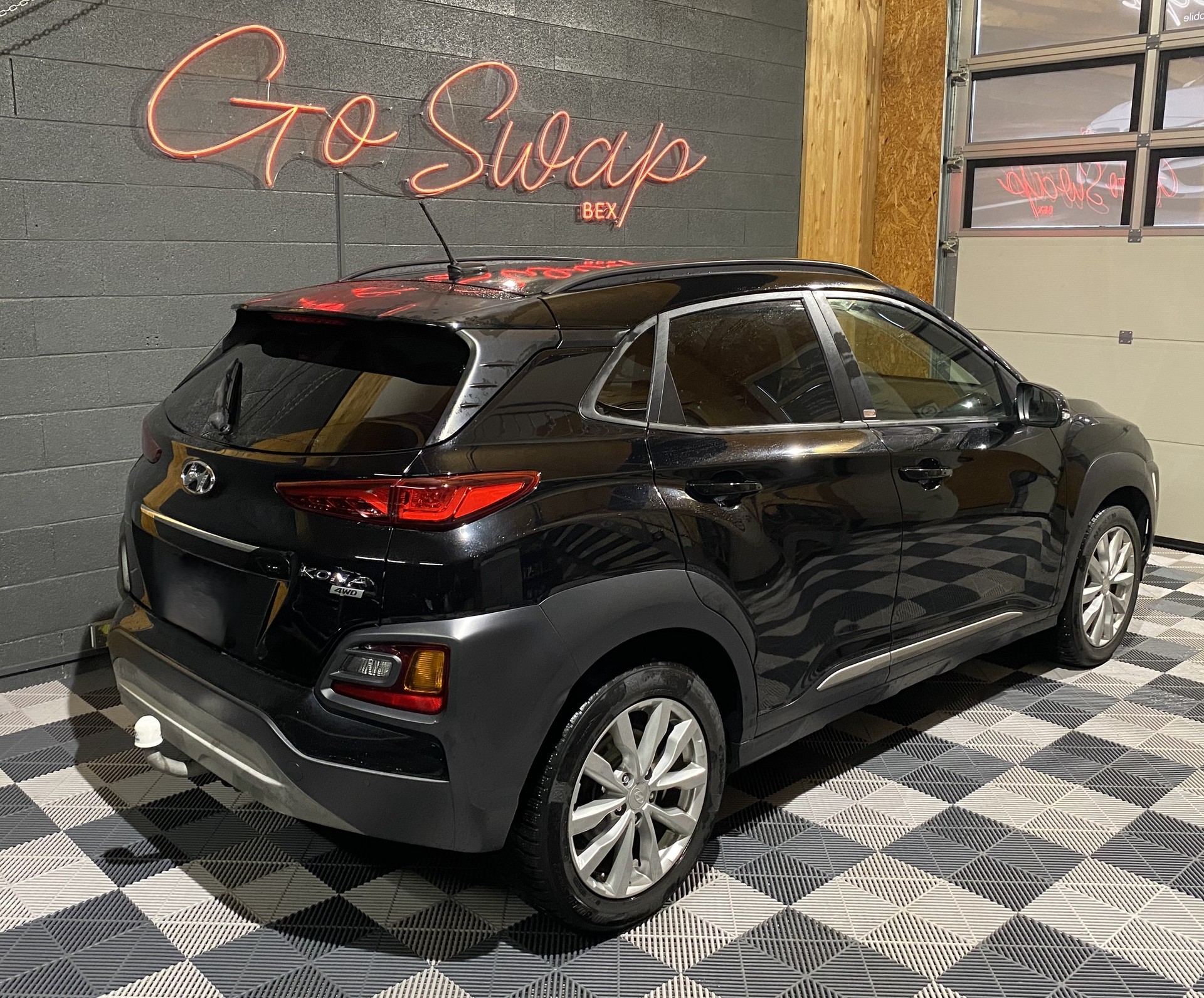 HYUNDAI Kona 1.6 T-GDi Launch Plus 4WD DCT-showroom-element-2