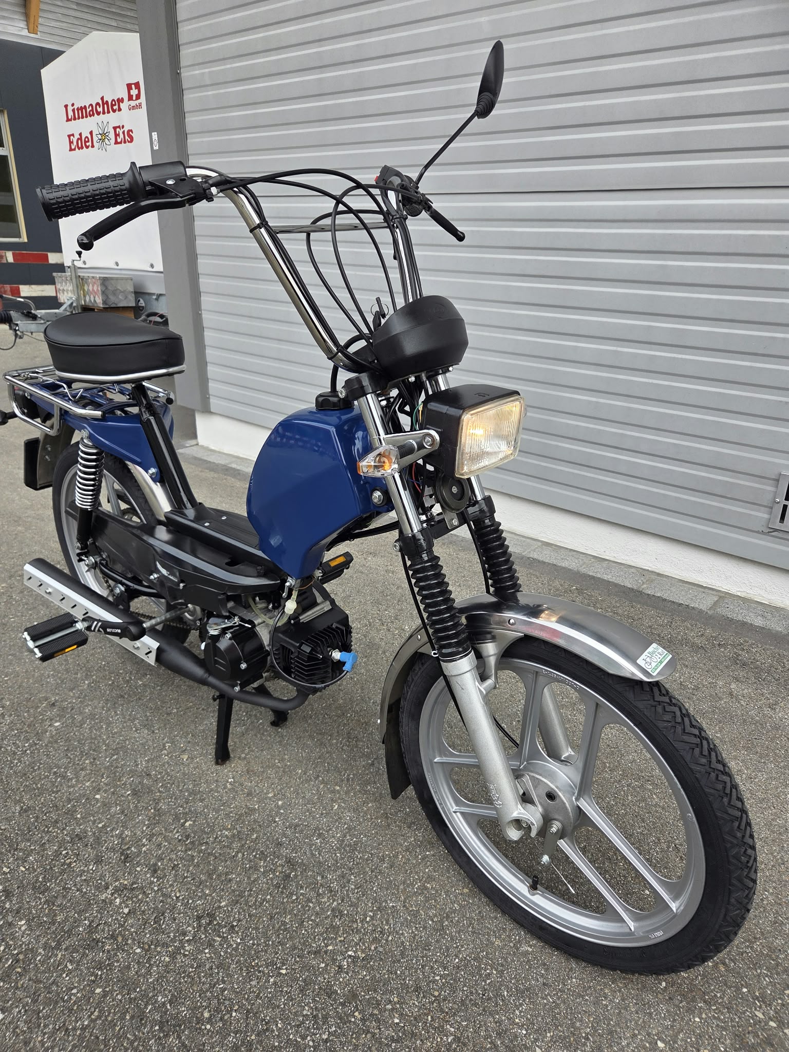 PONY GTX 521 Neuwertig erst 1700km ab Service-image-5